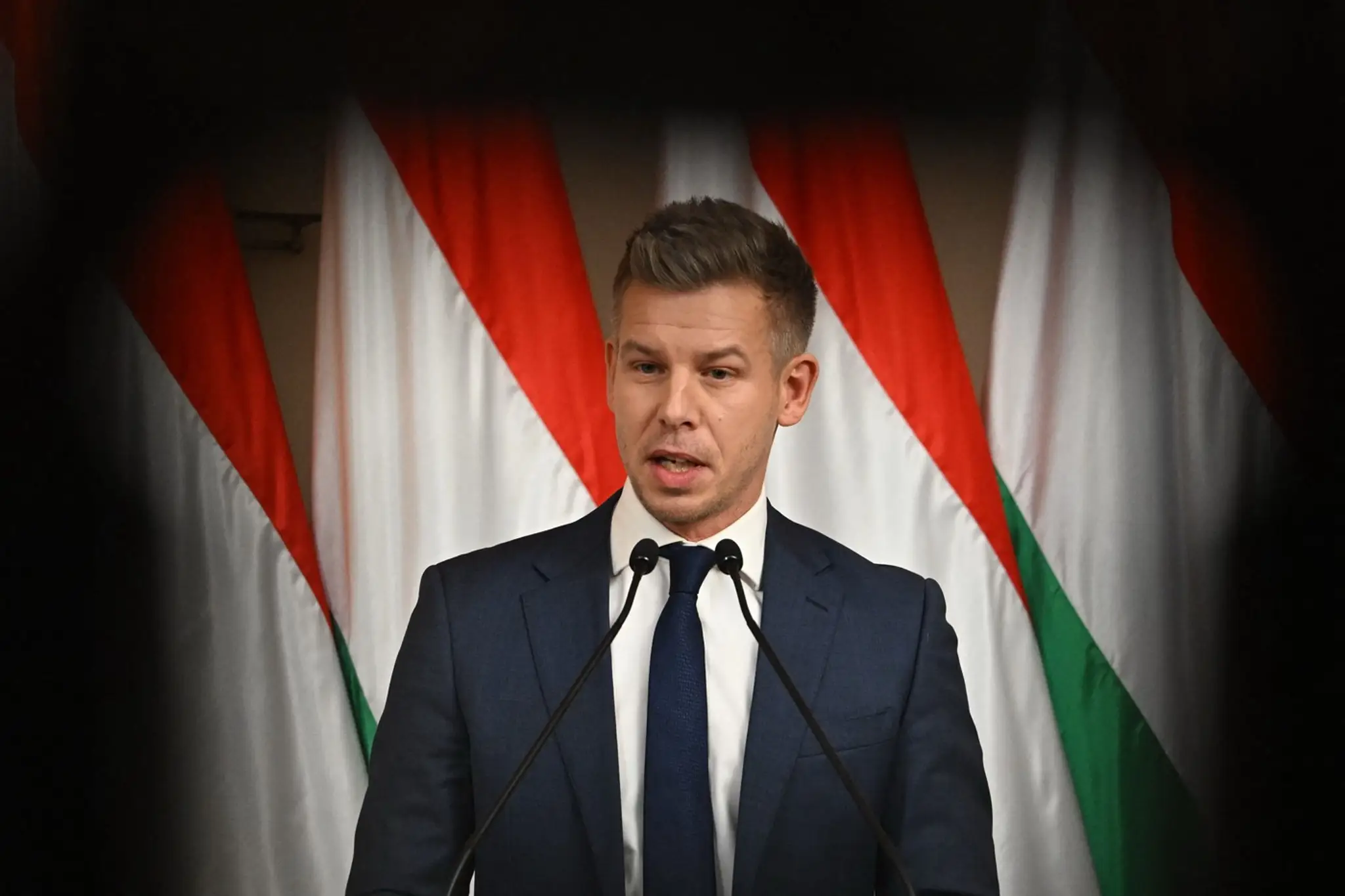 Líder maďarskej opozičnej strany Tisza Péter Magyar.