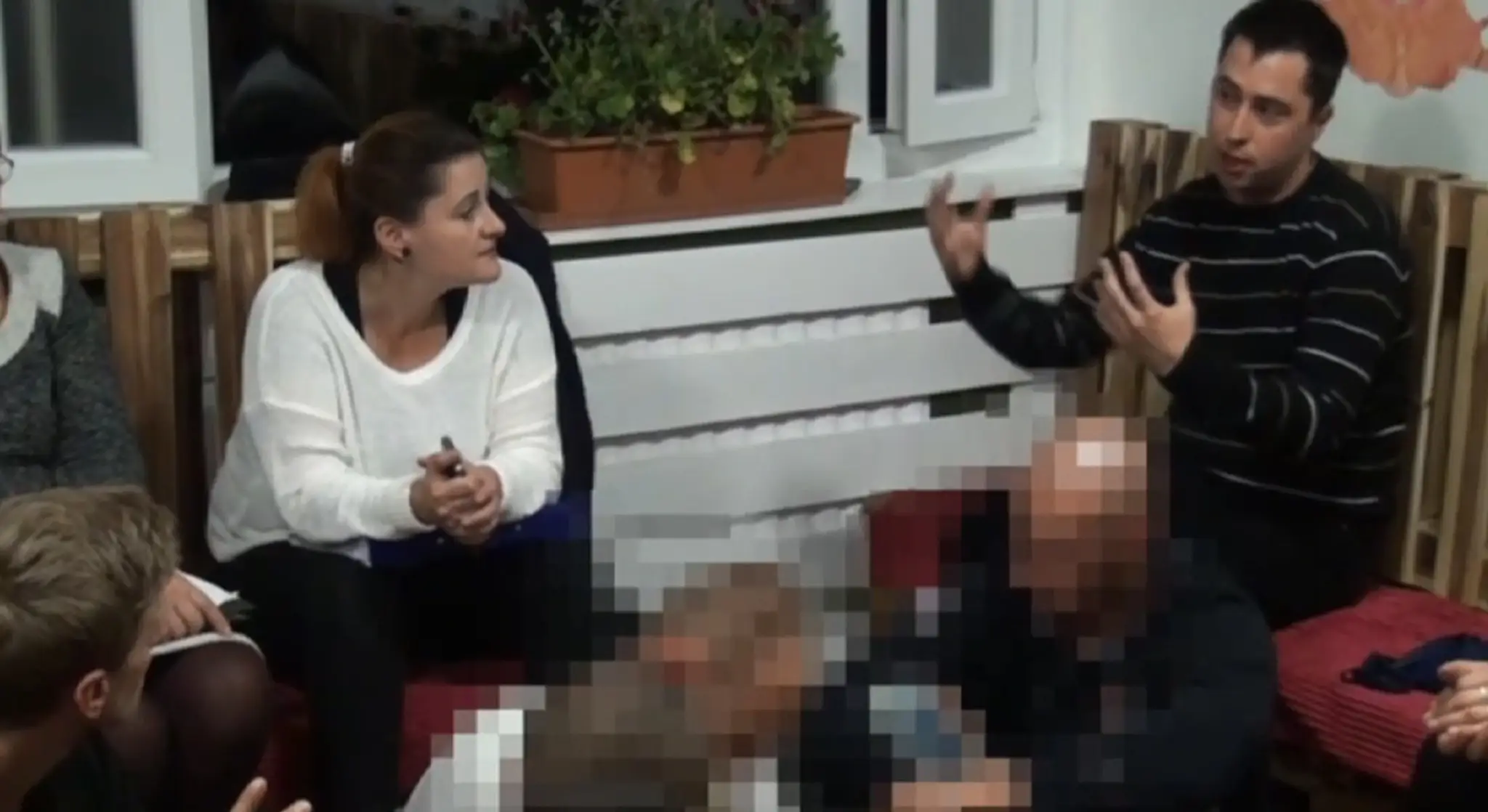 Záznam zo stretnutia Blahovej a klientmi Čistého dňa. Takto sa do nej pustili
