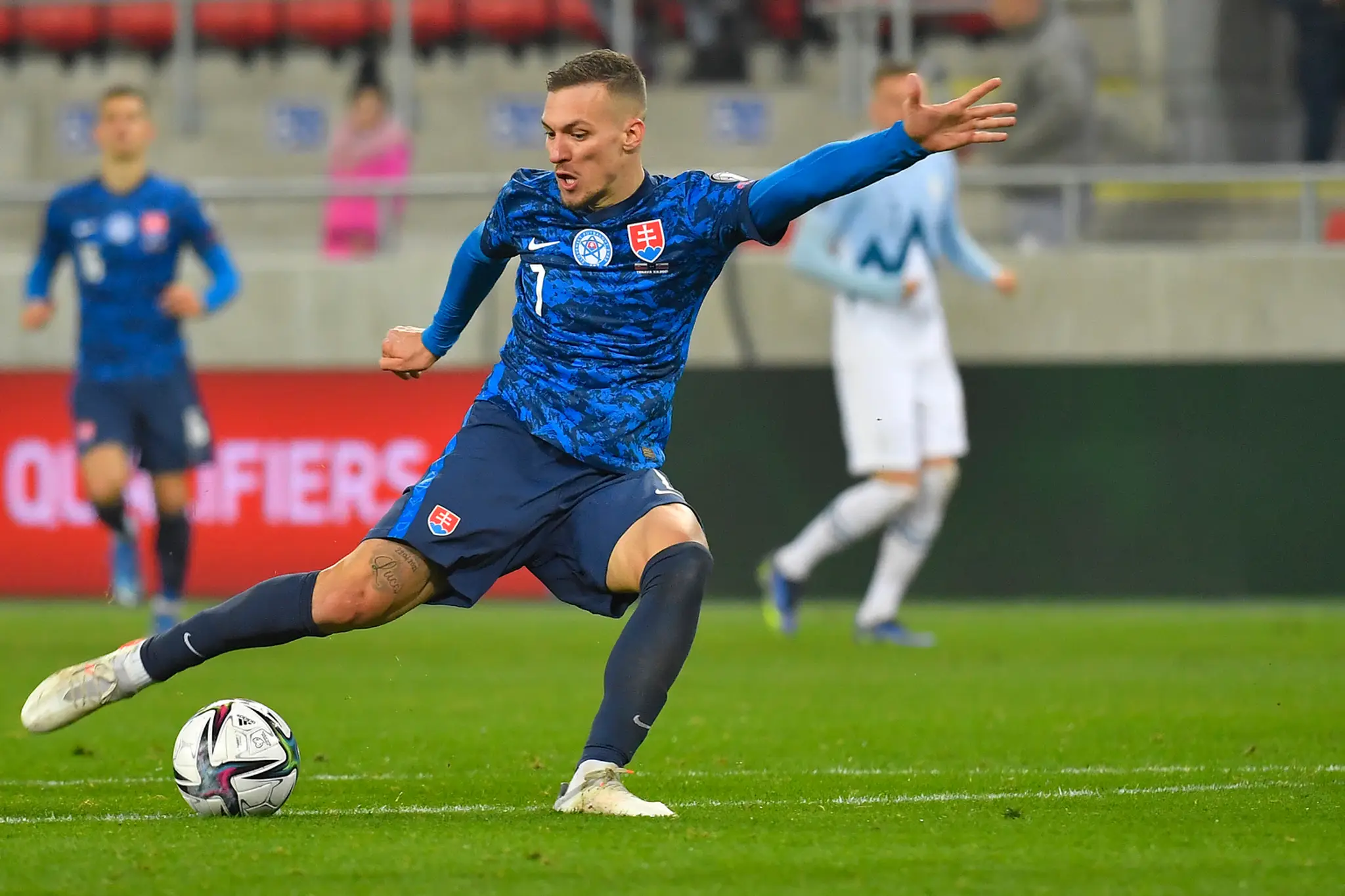 Lukáš Haraslín v zápase proti Slovinsku.
