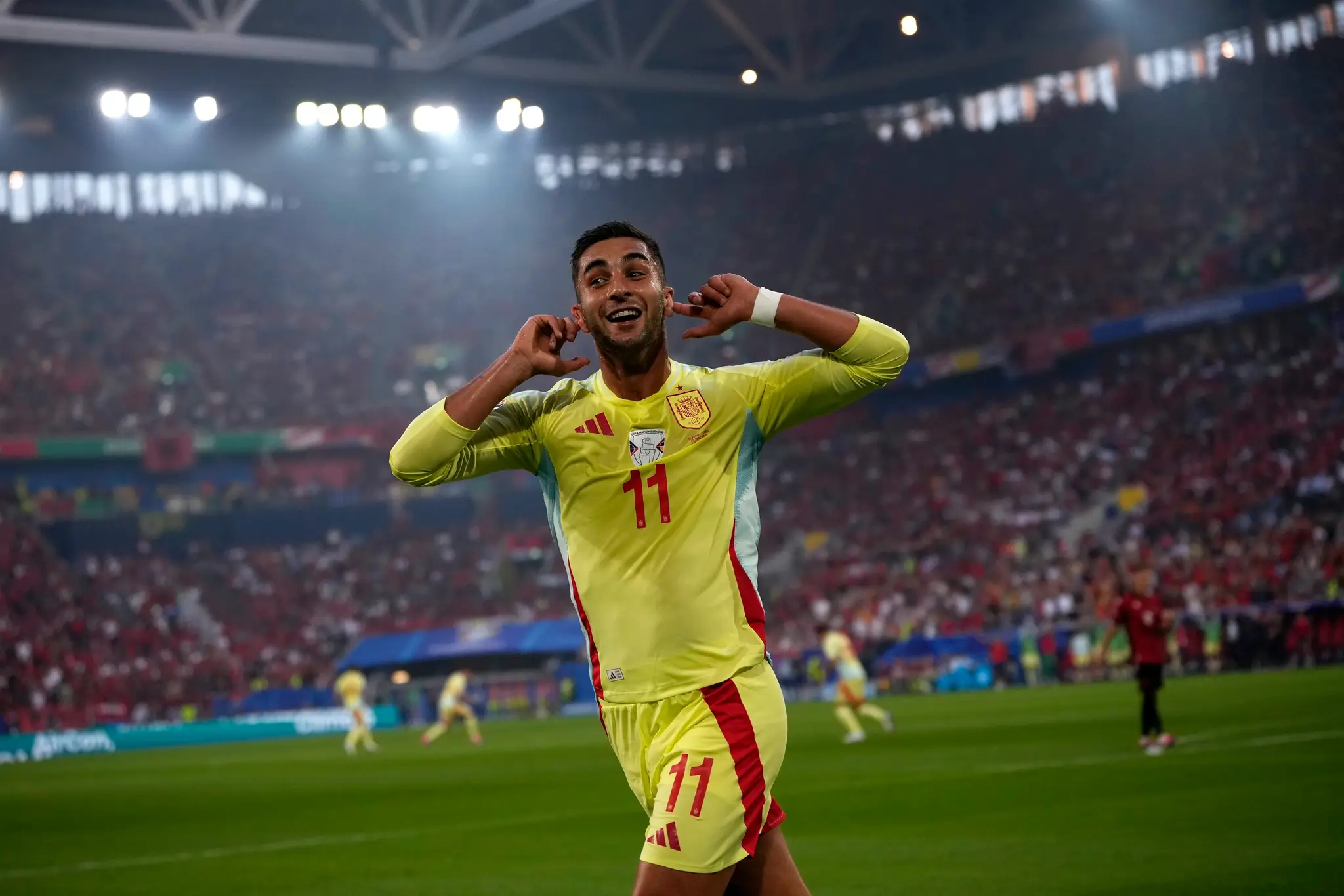 Španiel Ferrán Torres oslavuje gól v dueli na ME 2024 proti Albánsku.