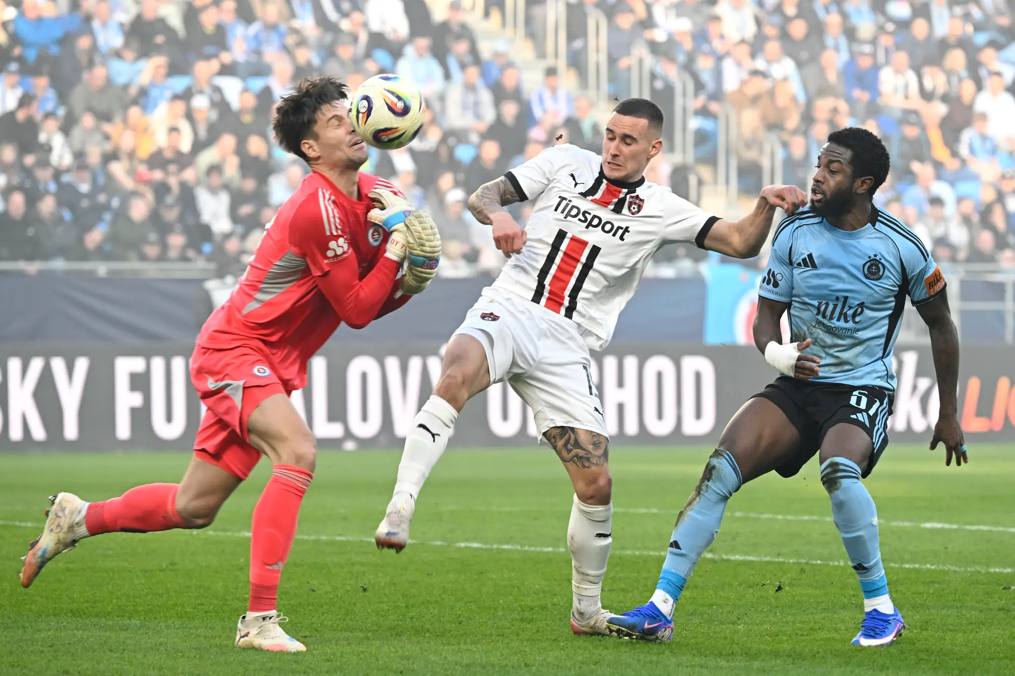Momentka zo zápasu Slovan - Trnava