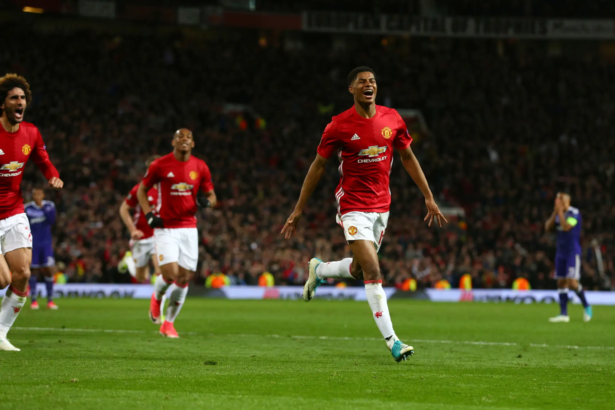 Marcus Rashford z ManUtd jasá po góle v odvete štvrťfinále EL.