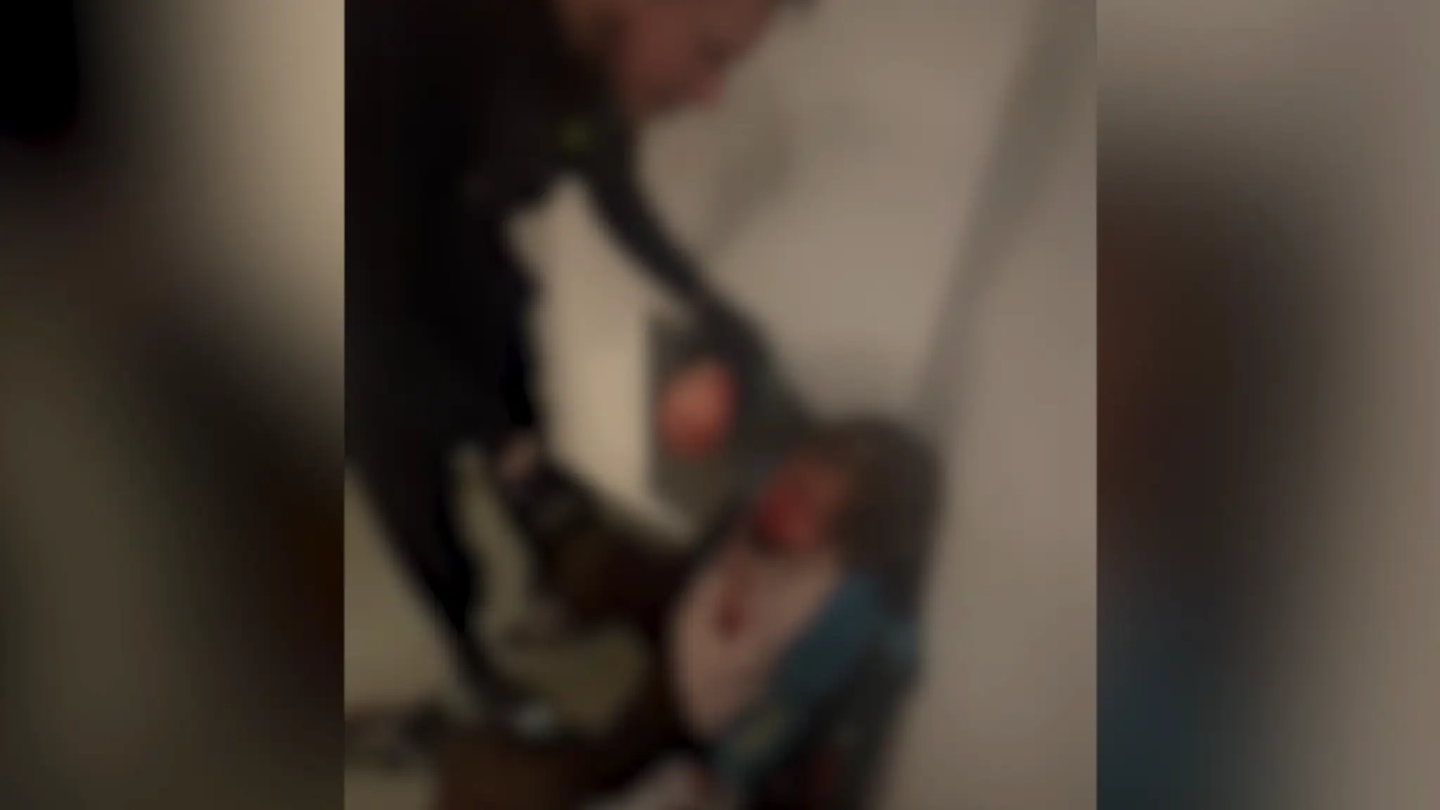 Ochrankári v nákupnom centre týrali ľudí bez domova