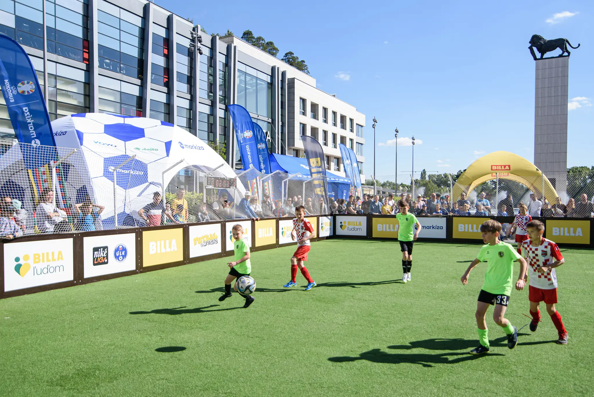 Futbal v meste