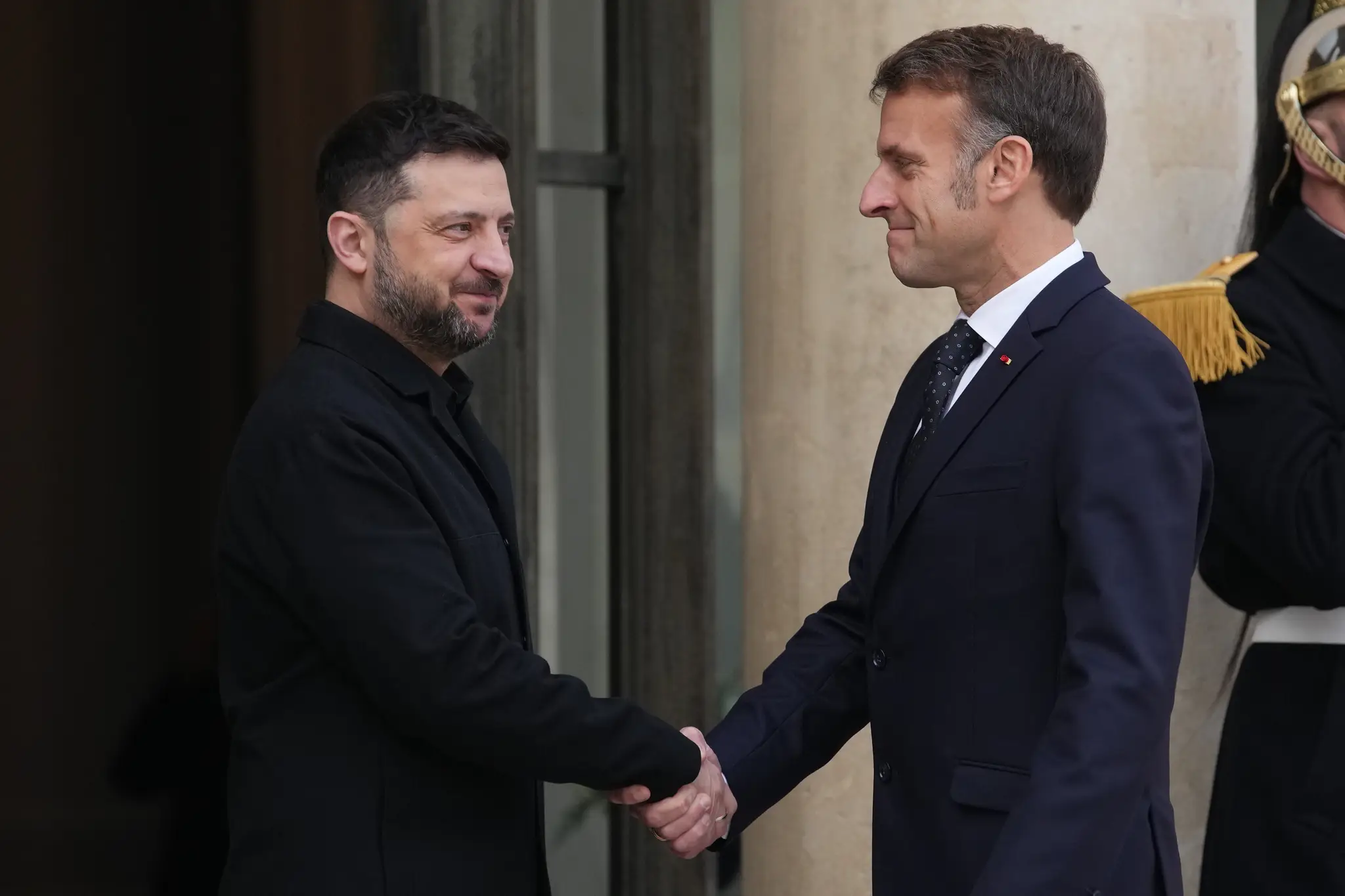 Volodymyr Zelenskyj a Emmanuel Macron.