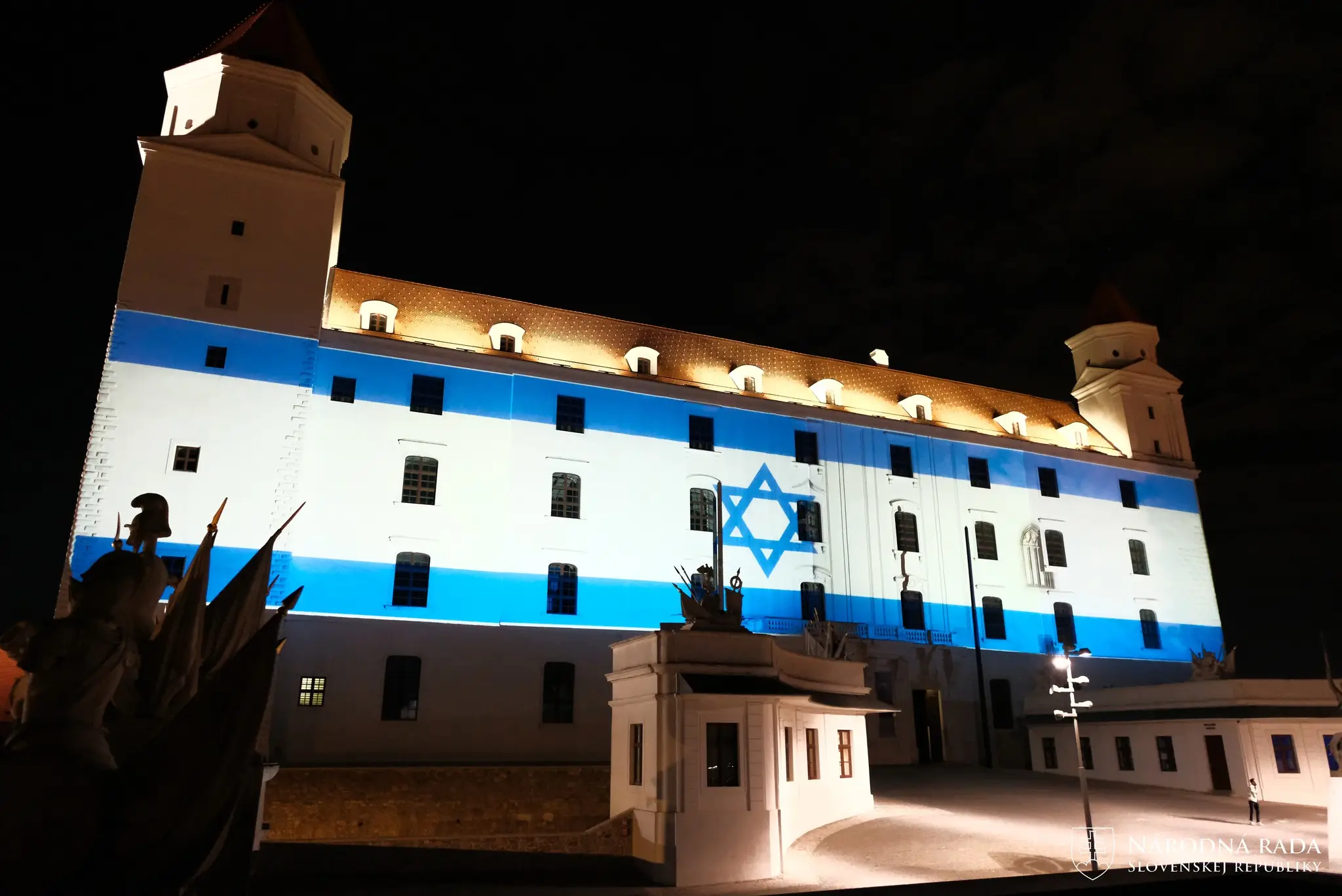 Bratislavský hrad vo farbách Izraela