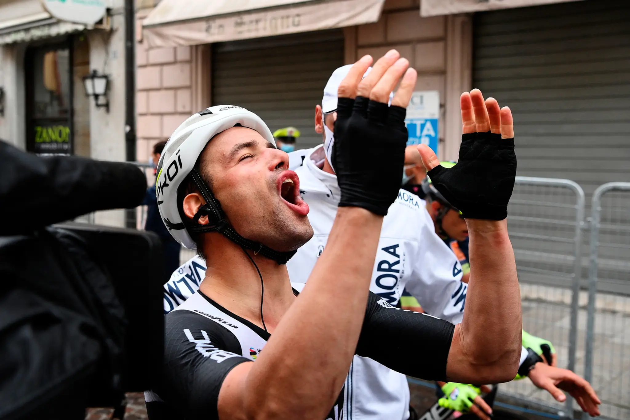 Víťaz 15. etapy Giro d'Italia Victor Campenaerts.