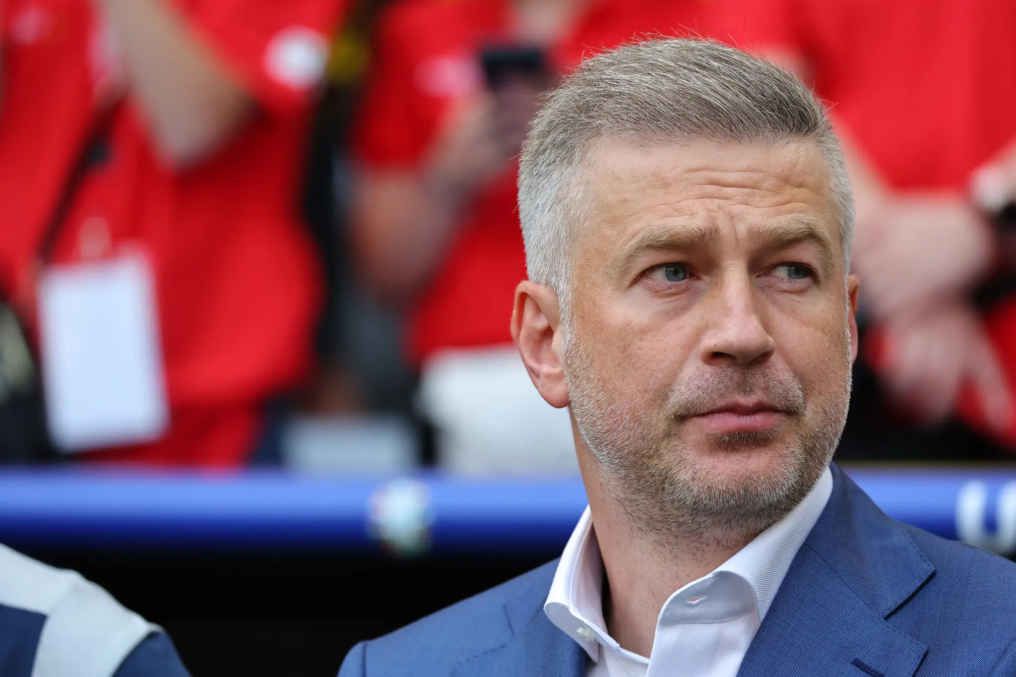 Tréner rumunskej futbalovej reprezentácie Edward Iordanescu.