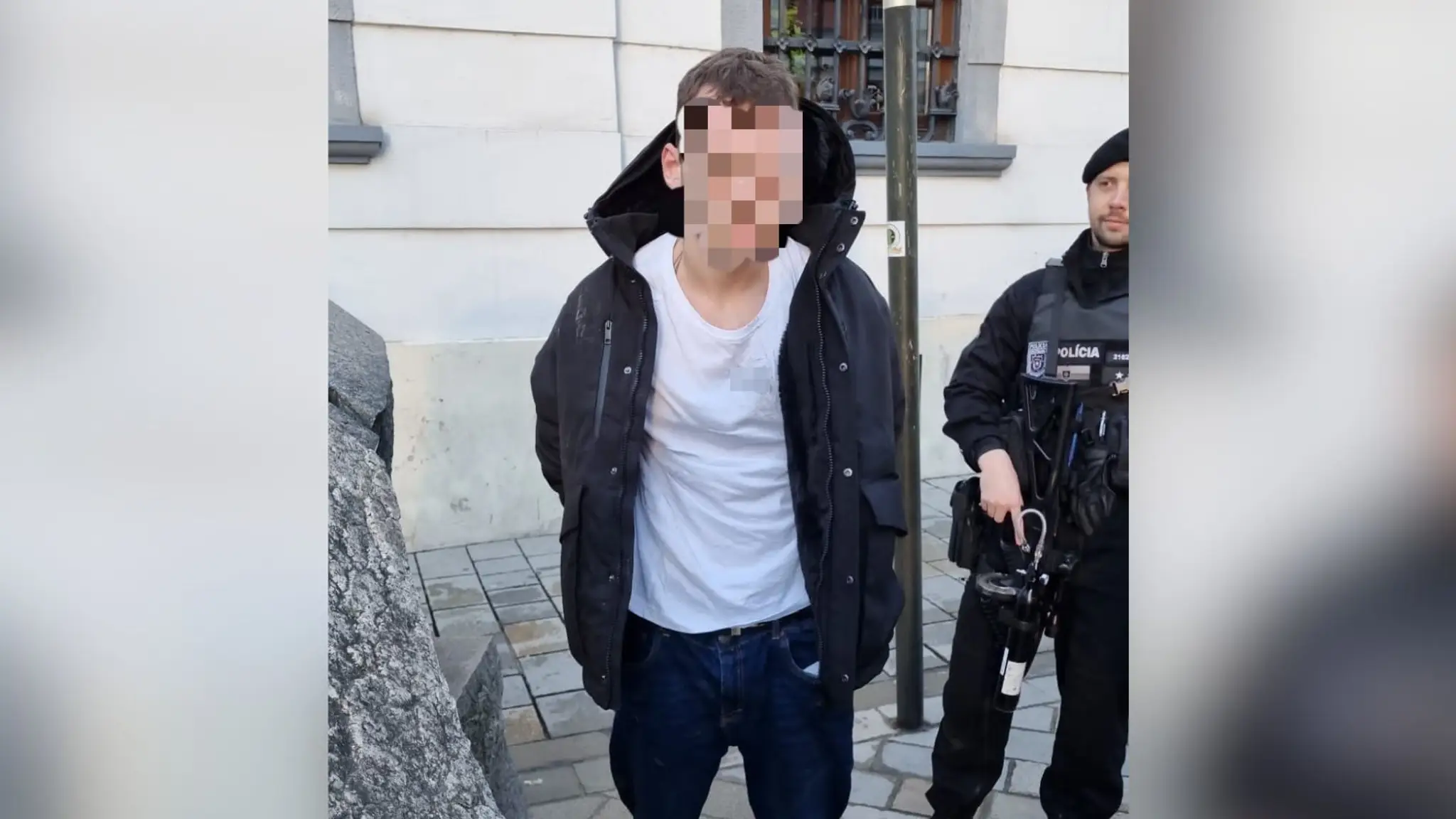 Mladíka zadržala polícia.