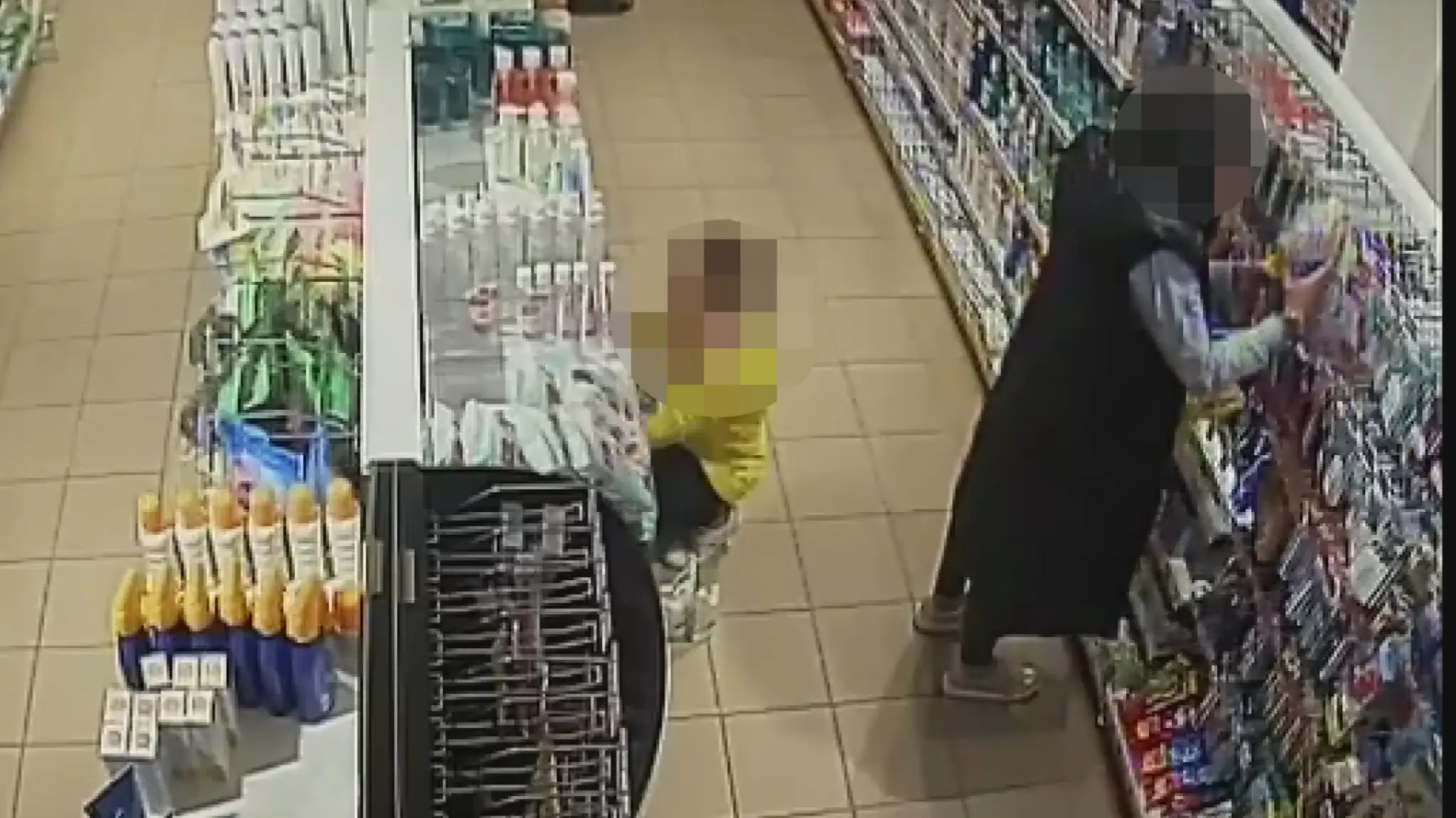 Žena zachytila aj kamera.