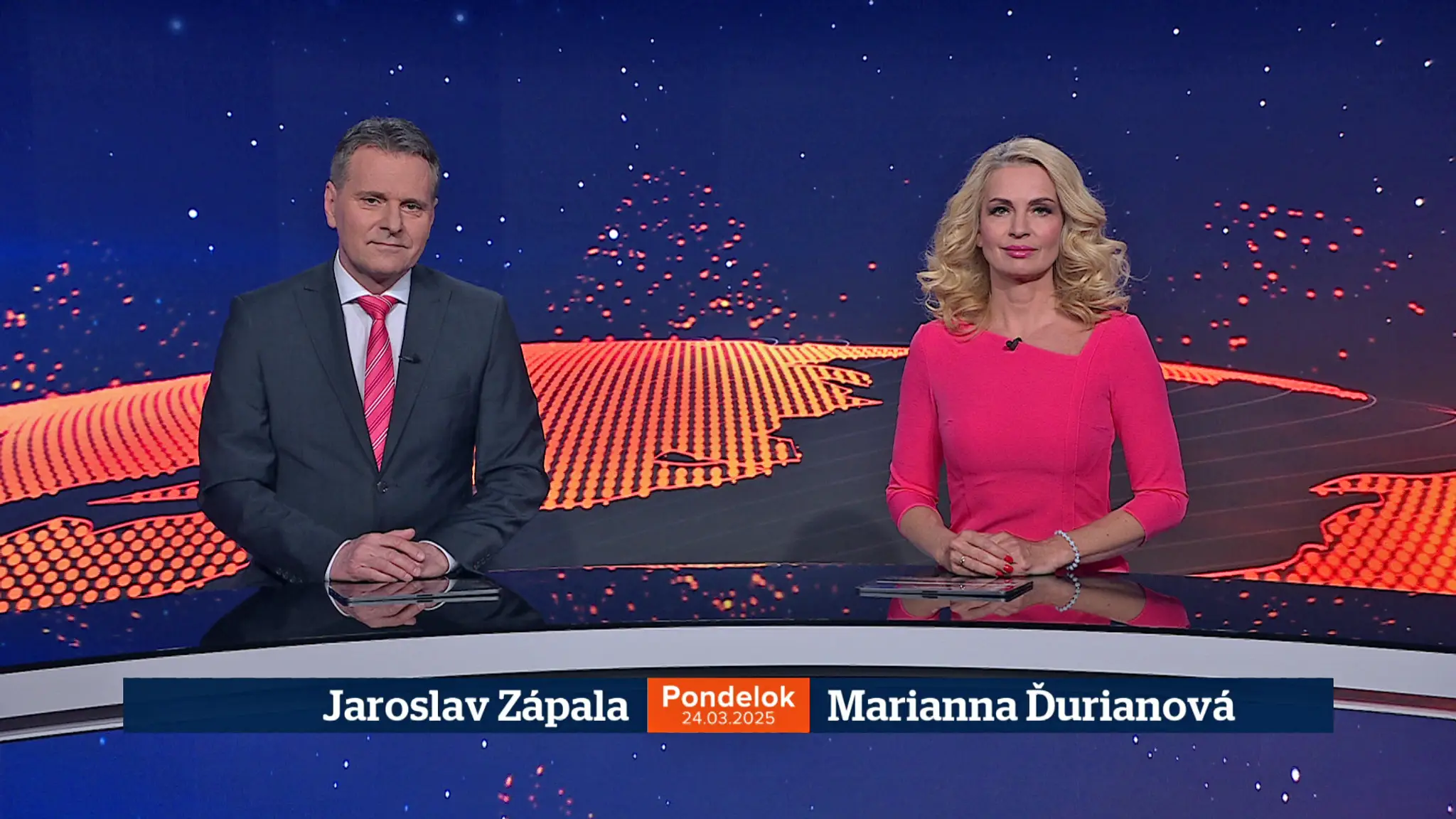 Jaroslav Zápala a Marianna Ďurianová v relácii Televízne noviny
