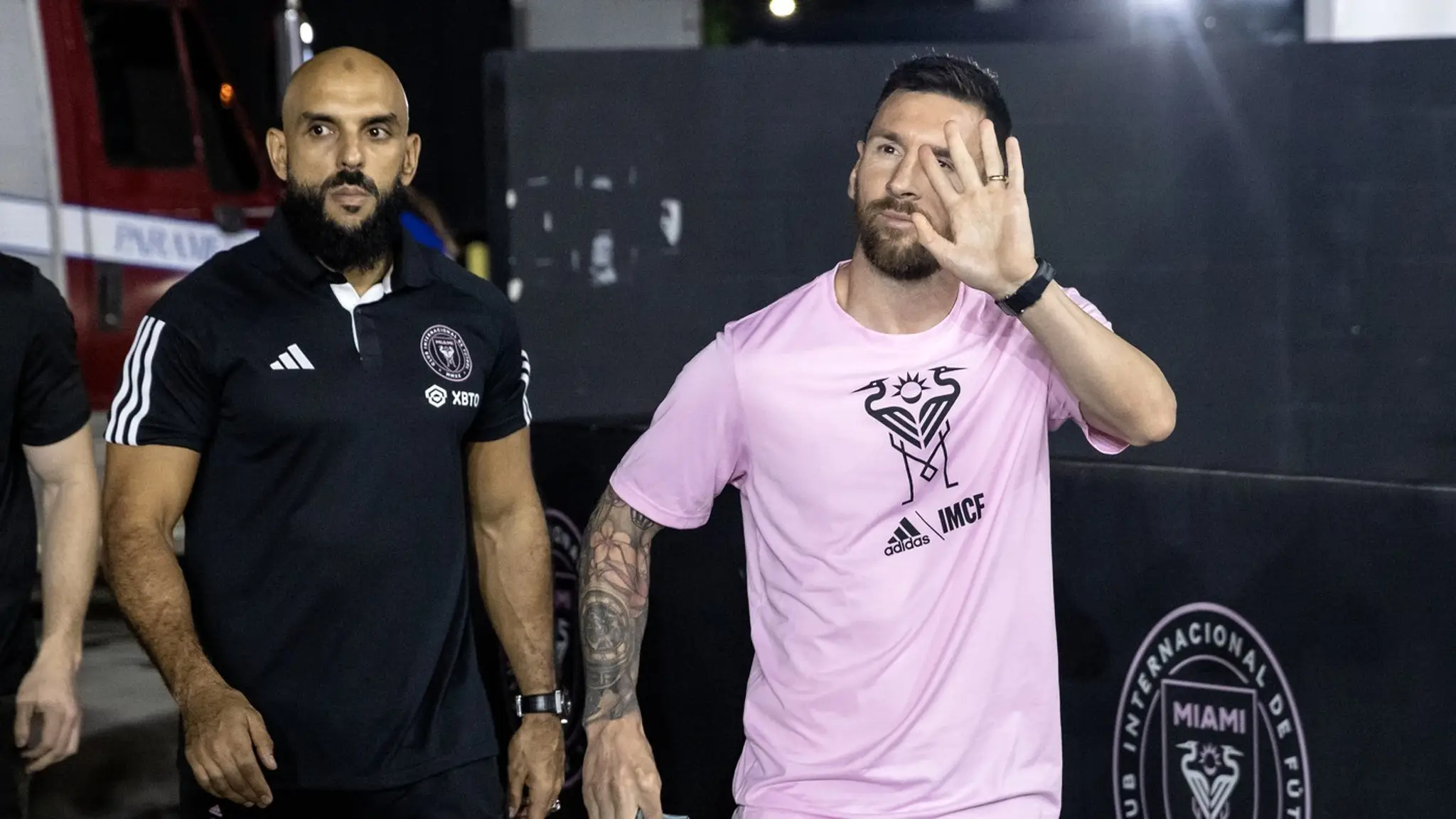 Lionel Messi a jeho osobný ochrankár Yassine Cheuko