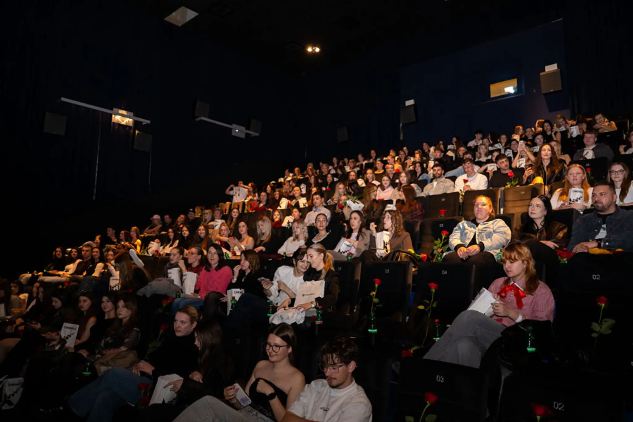 Nikto to nečakal! Na kino premiére Ruže v Trenčíne sa objavili špeciálni hostia