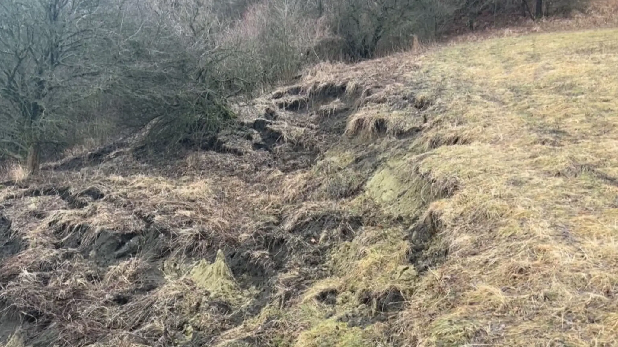 Zosuvy pôdy v okrese Prievidza. 