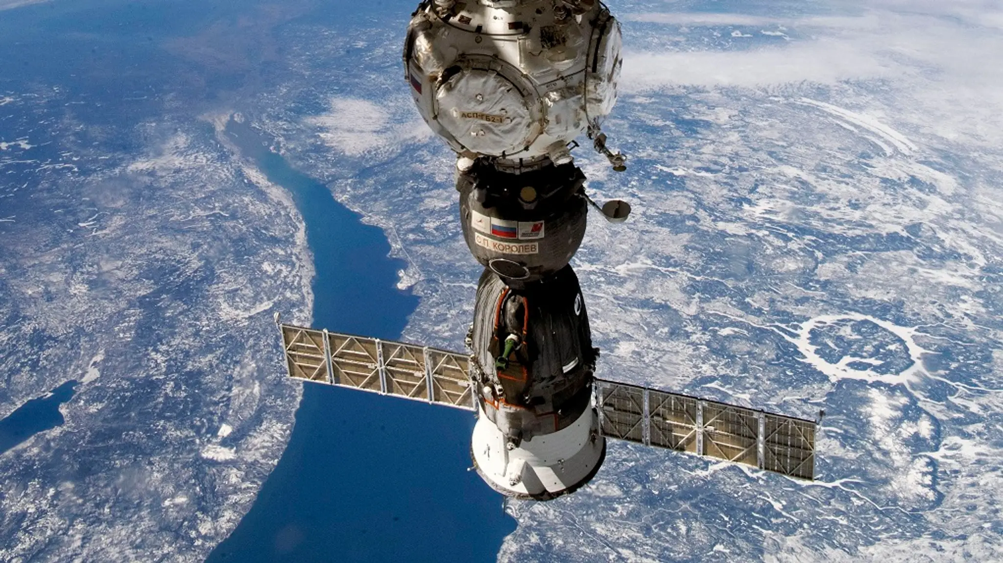 Na nedatovanej snímke ruská kozmická loď Sojuz na Medzinárodnej vesmírnej stanici (ISS).
