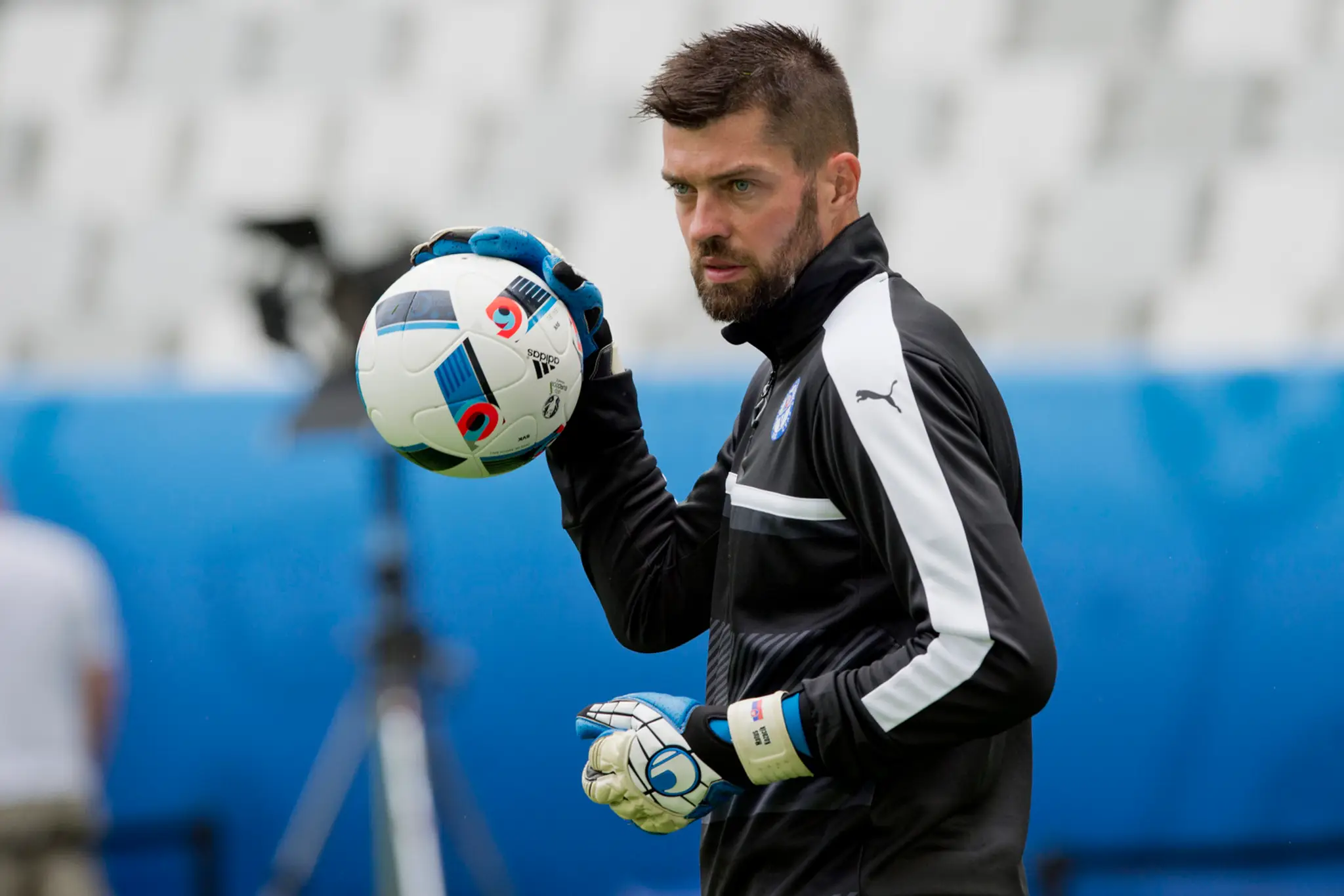Matúš Kozáčik