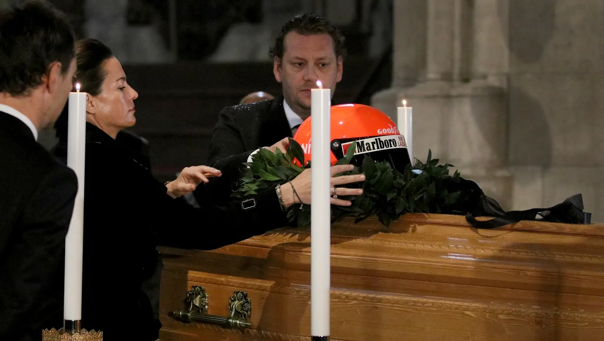 Posledná rozlúčka s Nikim Laudom v Dóme sv. Štefana..jpg