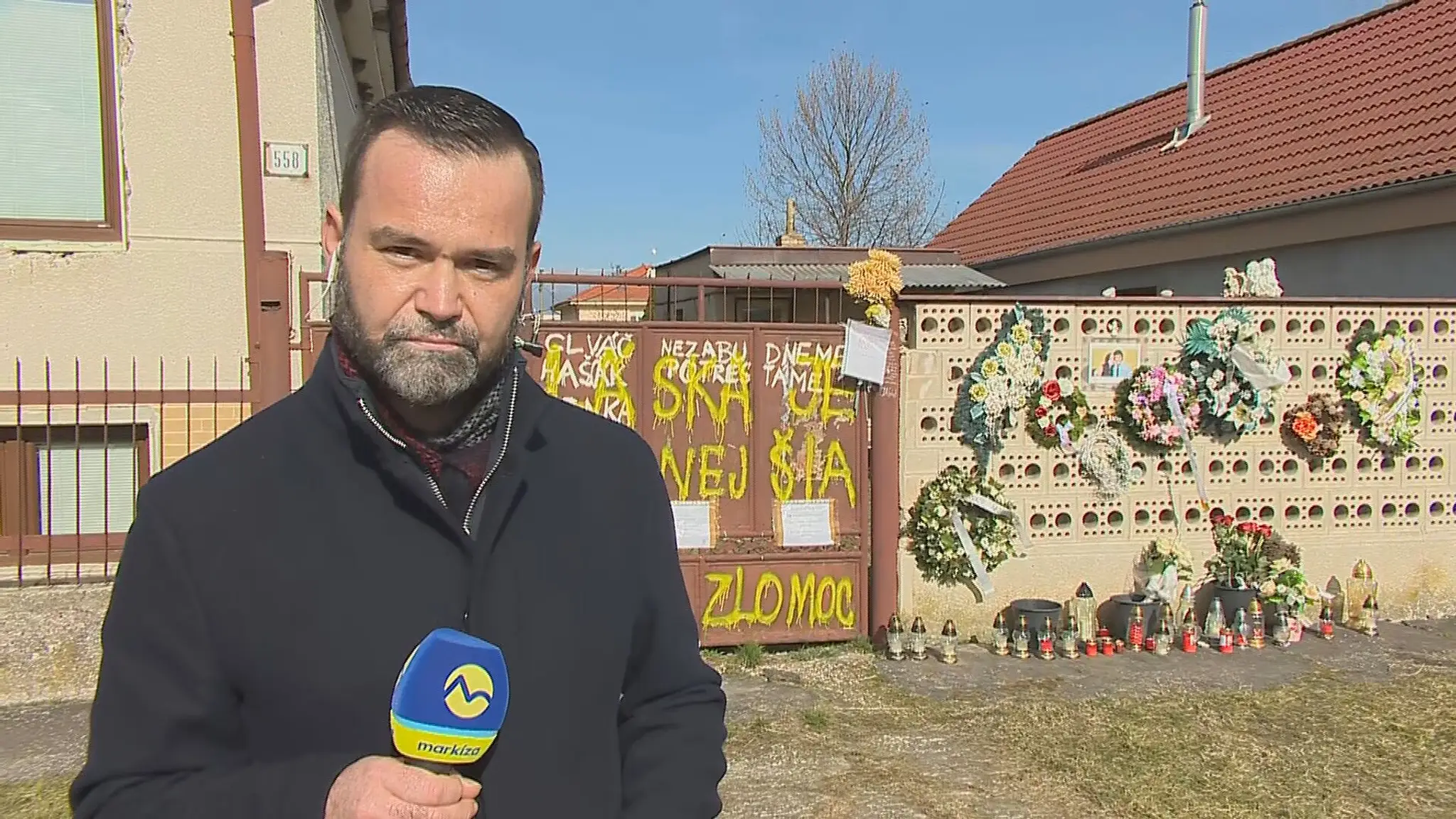 Roman Ruttkay spred domu vo Veľkej Mači