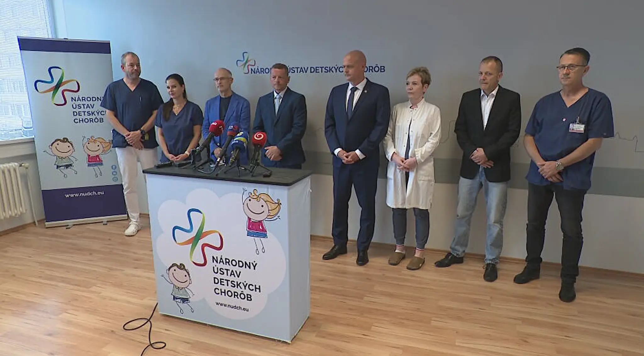 V NÚDCH sa narodili siamské dvojčatá.