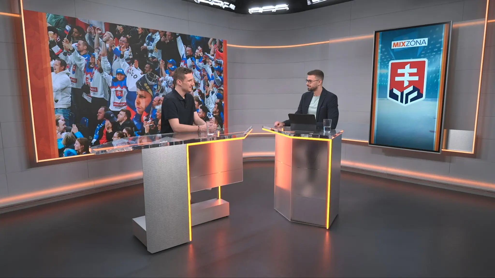 Ján Koštial v štúdiu TN live.