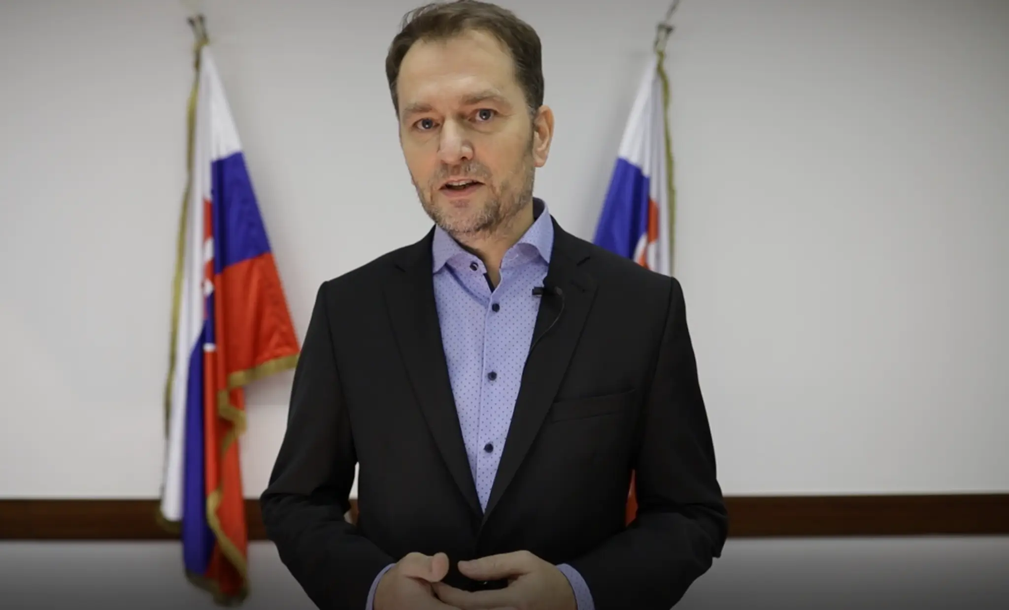 Marek Krajčí a ďalší ministri na tlačovej konferencii.