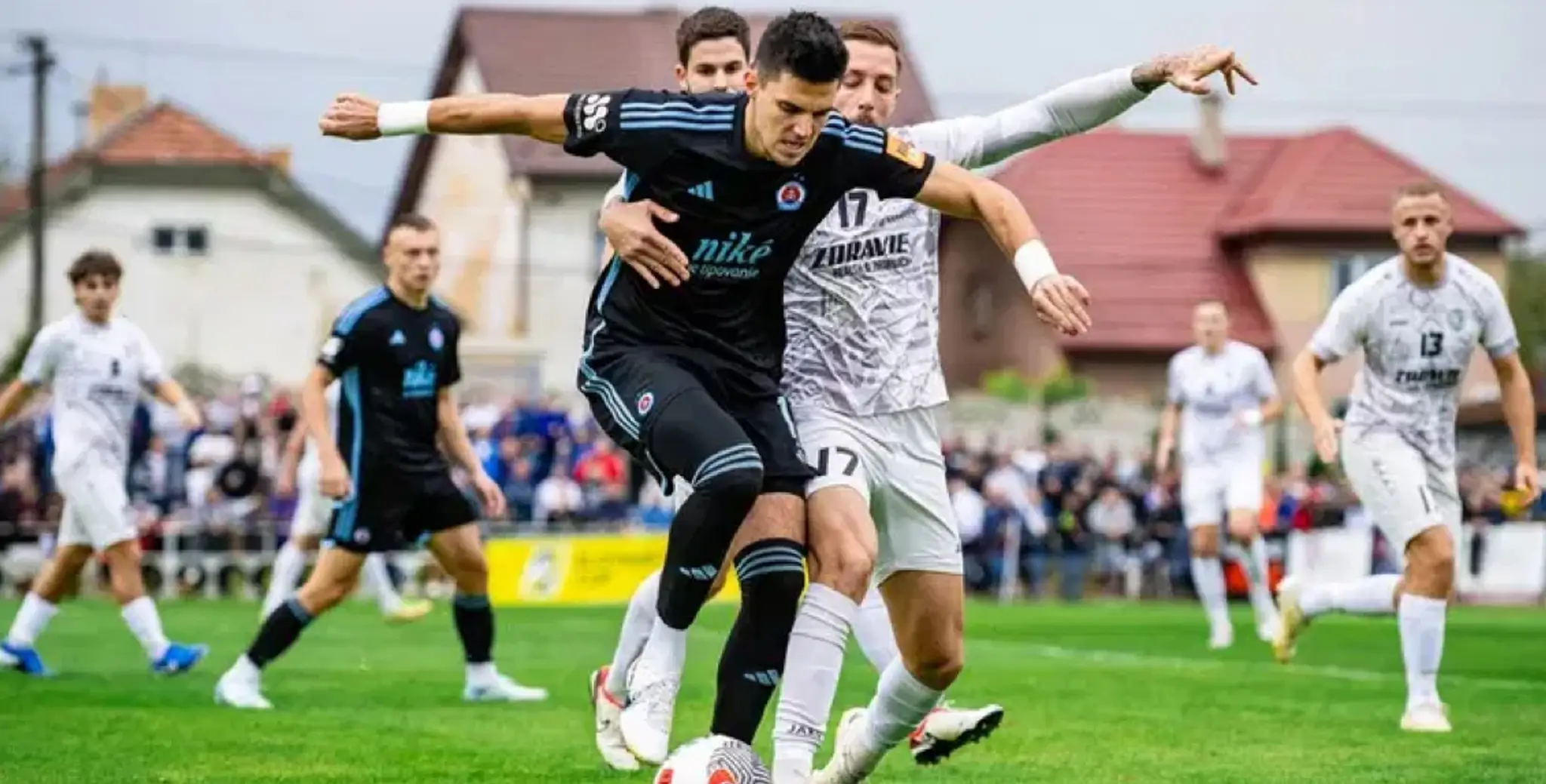 Slovan zdolal Belušu a v pohári pokračuje ďalej.