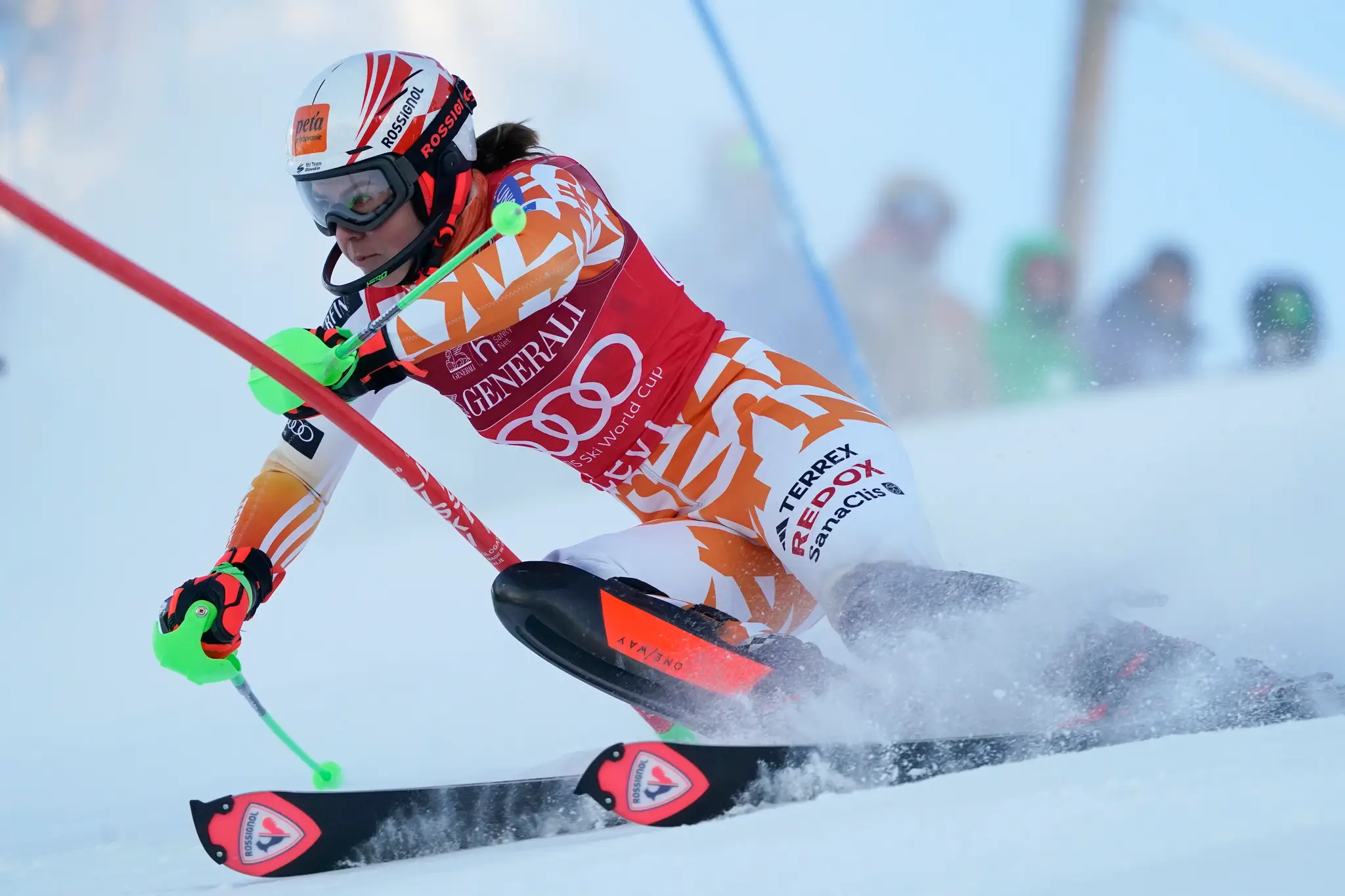 Na snímke slovenská lyžiarka Petra Vlhová na trati v 1. kole slalomu žien Svetového pohára v alpskom lyžovaní vo fínskom Levi.