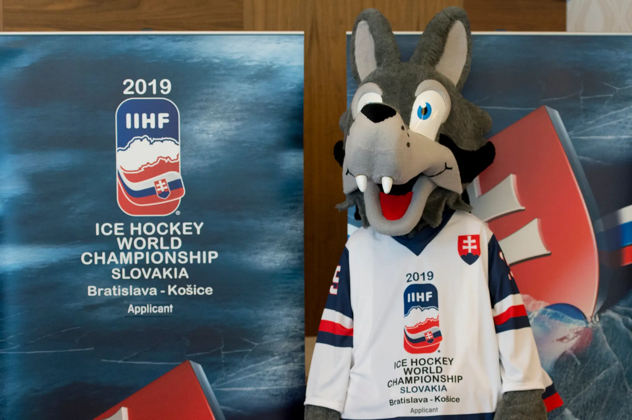 SZĽH predstavil maskota i logo hokejových MS 2019 na Slovensku.