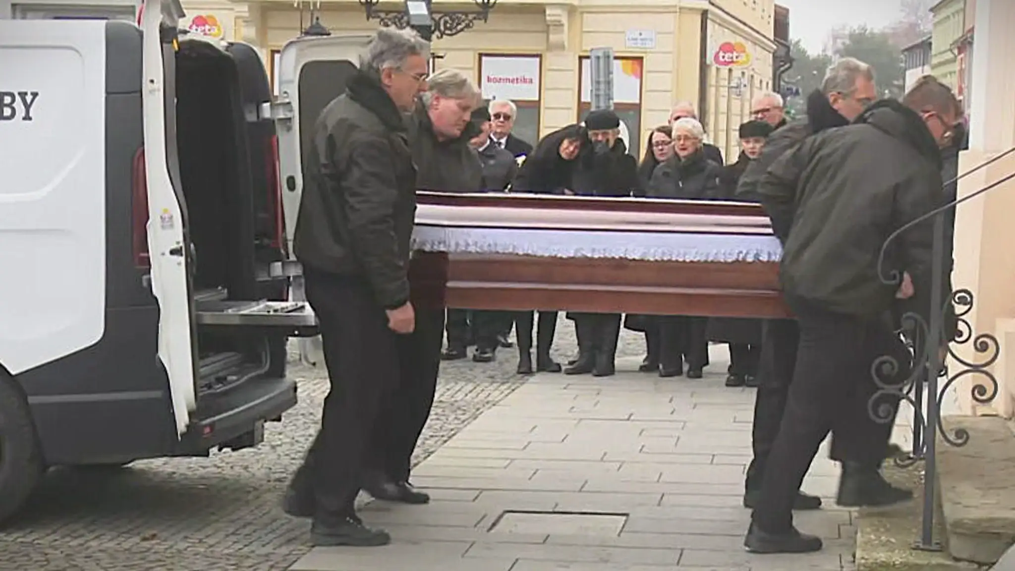 Pohreb emeritného biskupa v Rimavskej Sobote. 