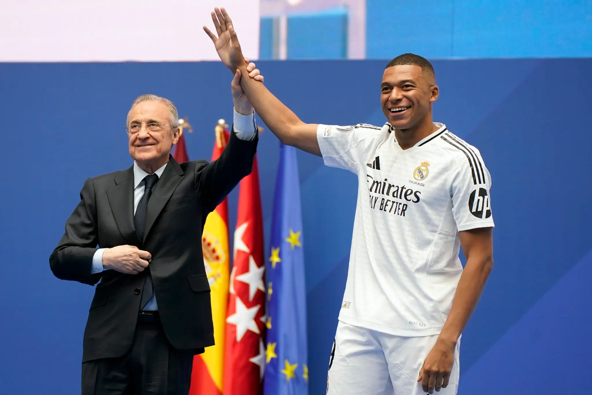 Prezident Realu Madrid Florentino Perez a Kylian Mbappé.