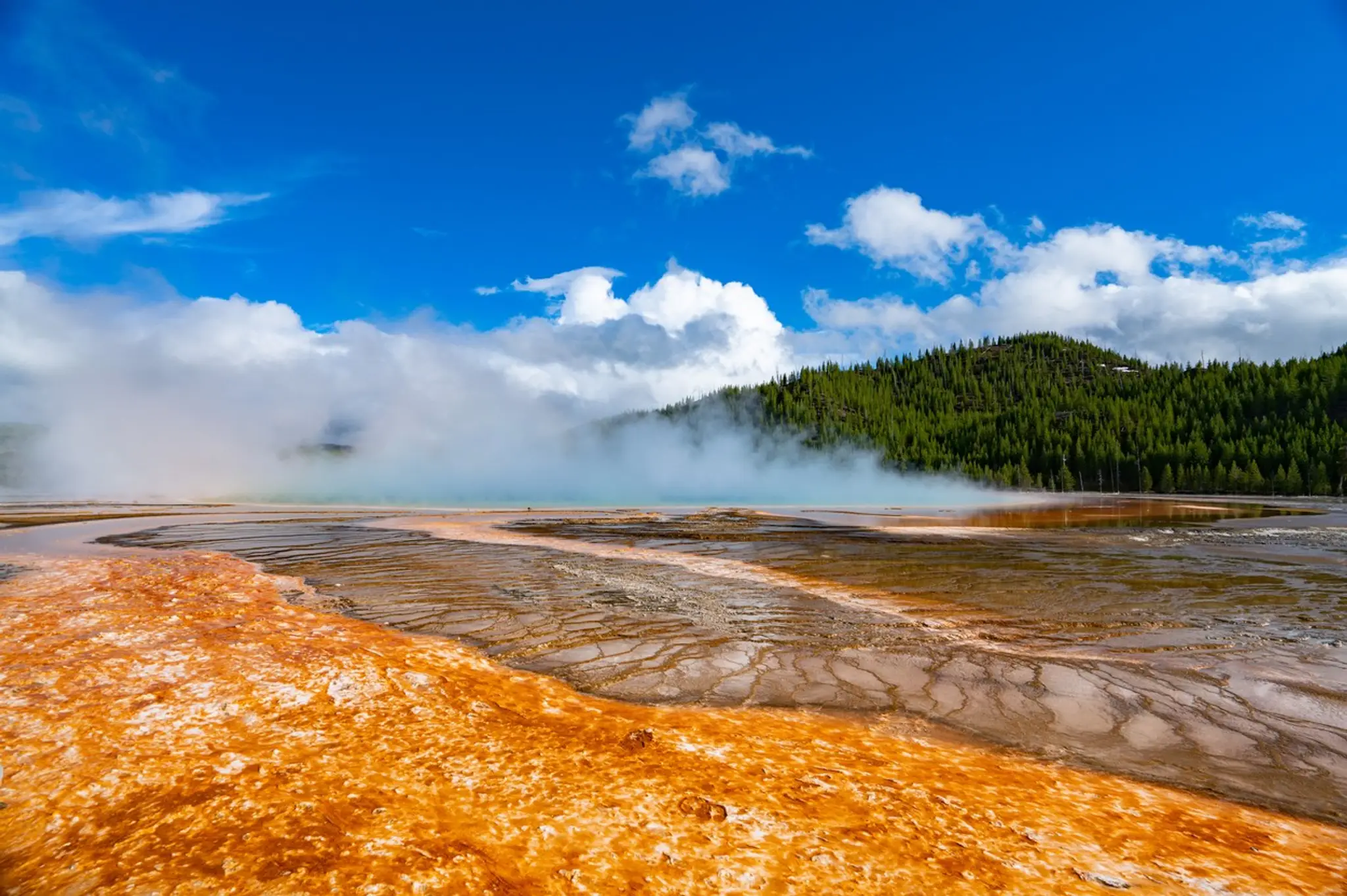 Grand Prismatic Spring  Yellowstonský národný park USA