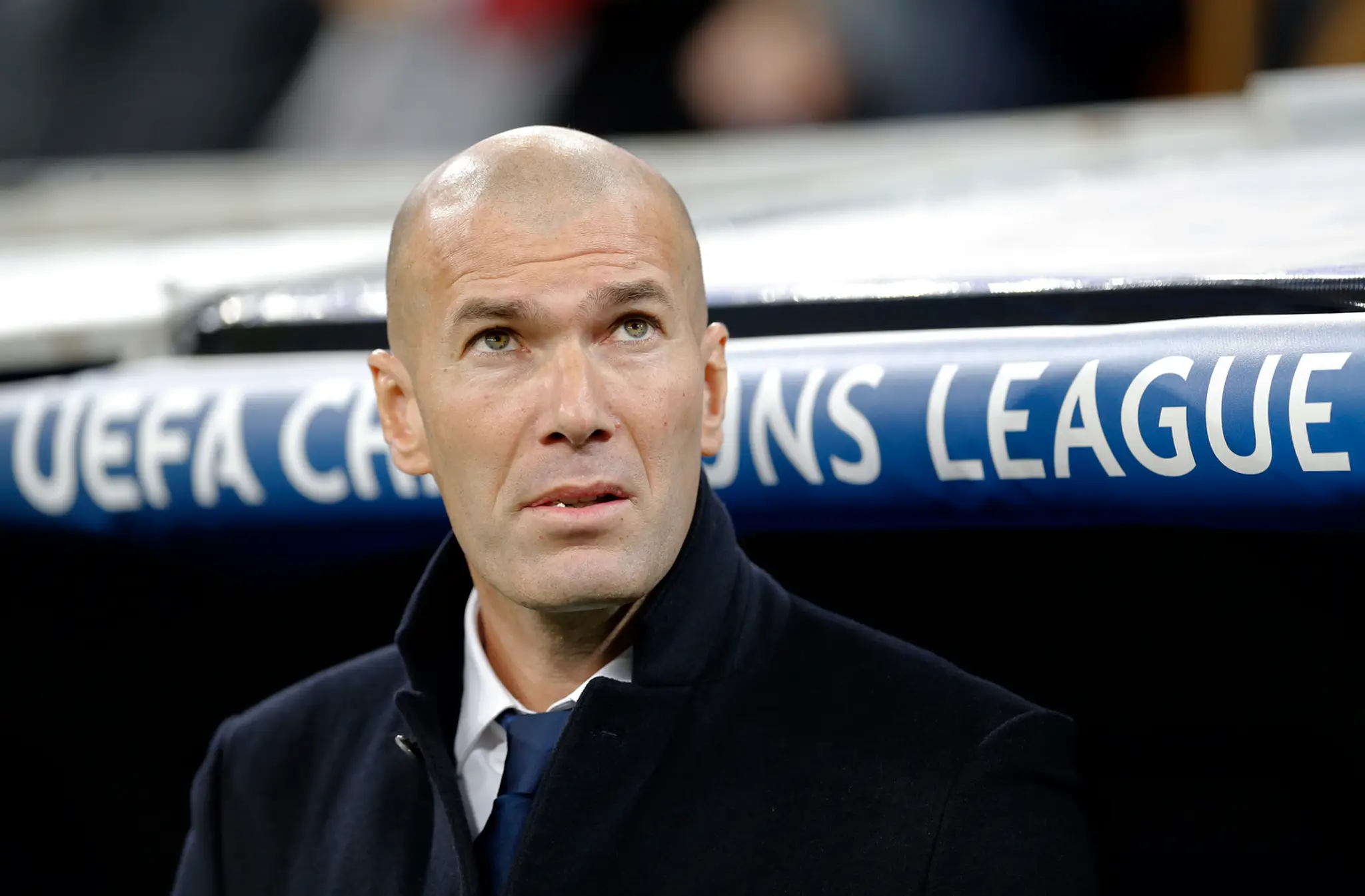 Kouč Realu Zinedine Zidane pred duelom osemfinále LM proti Neapolu.