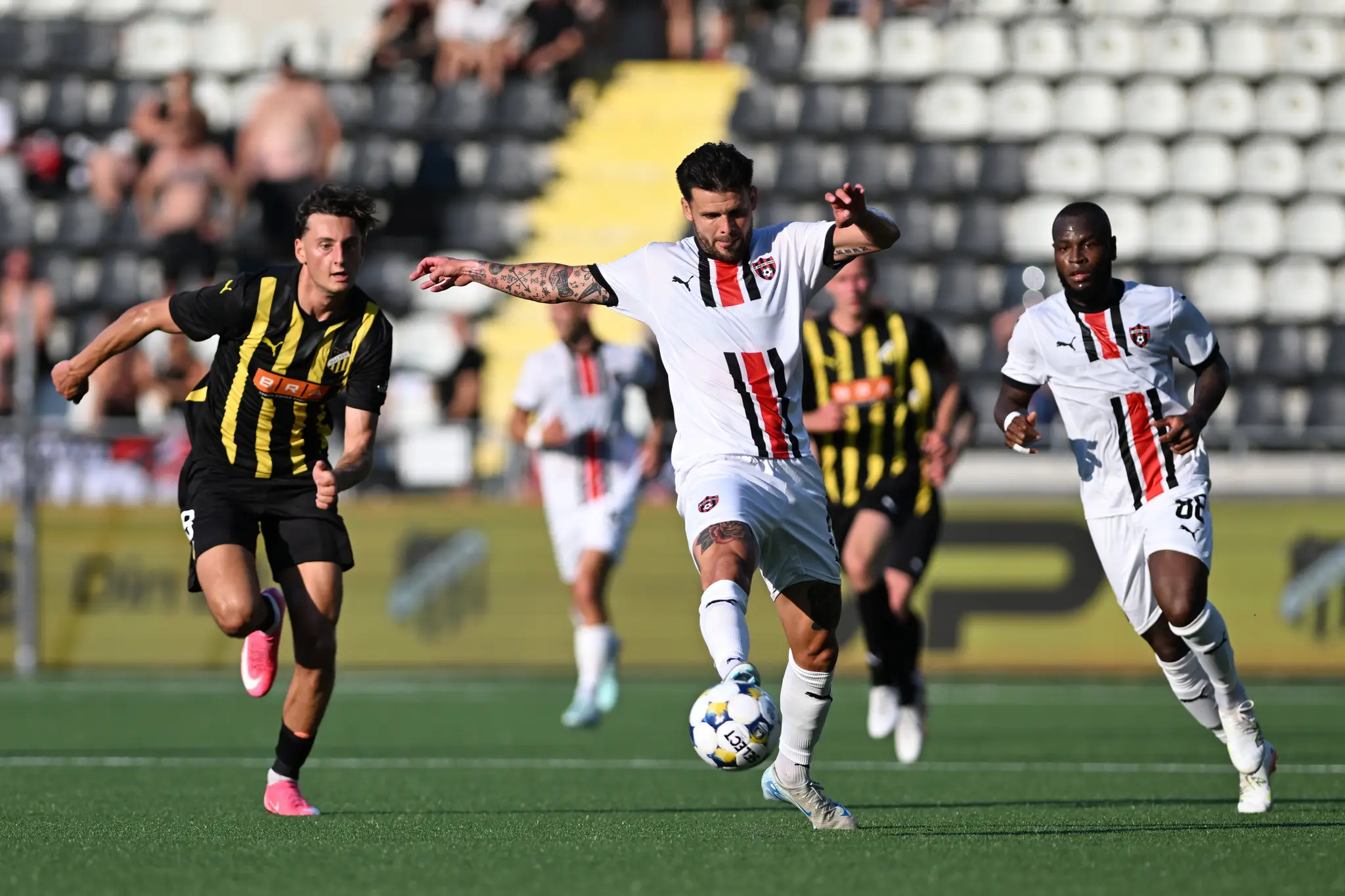 Na snímke zľava Silas Andersen (Häcken), Michal Ďuriš a Cedric Badolo (obaja Trnava).