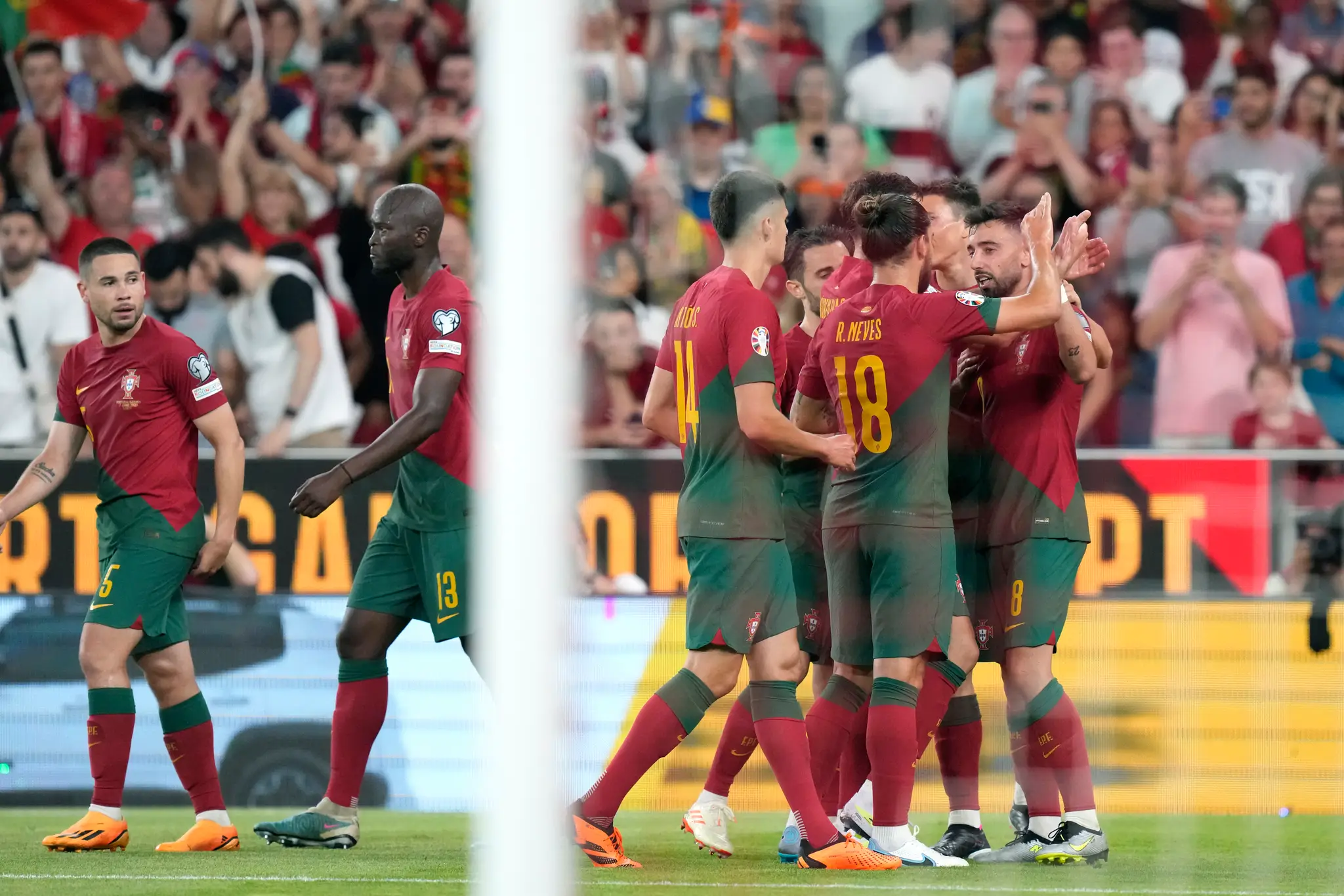 Portugal_Bosnia_Euro_2024_Soccer446055967008