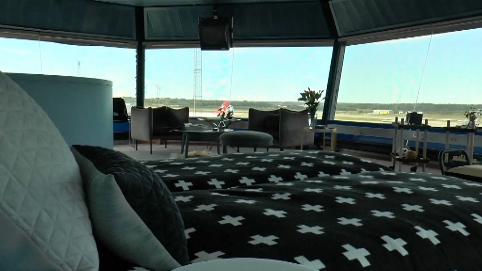 Apartmán v riadiacej veži letiska.