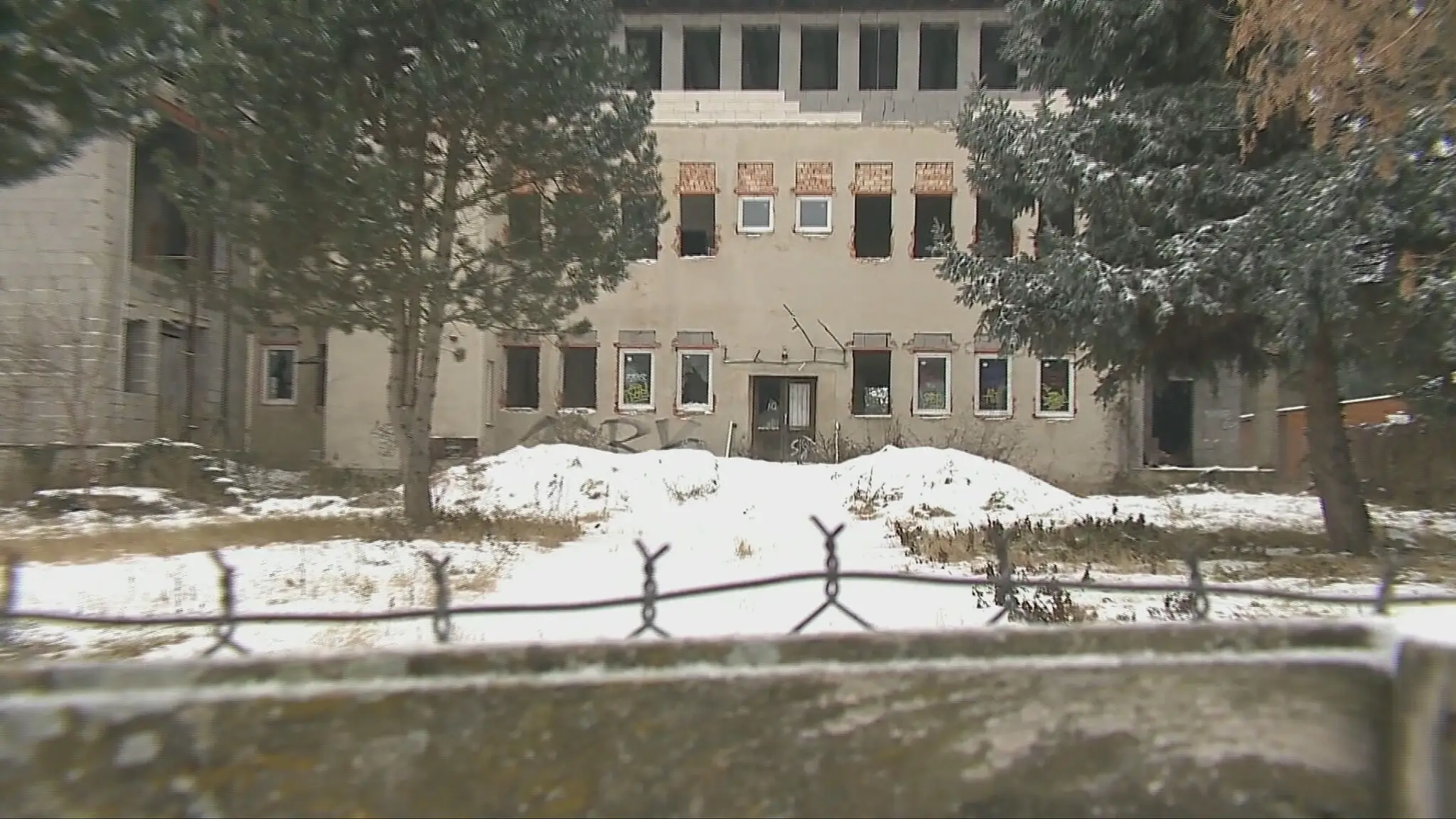 Zo schátraných budov budú zariadenia pre seniorov