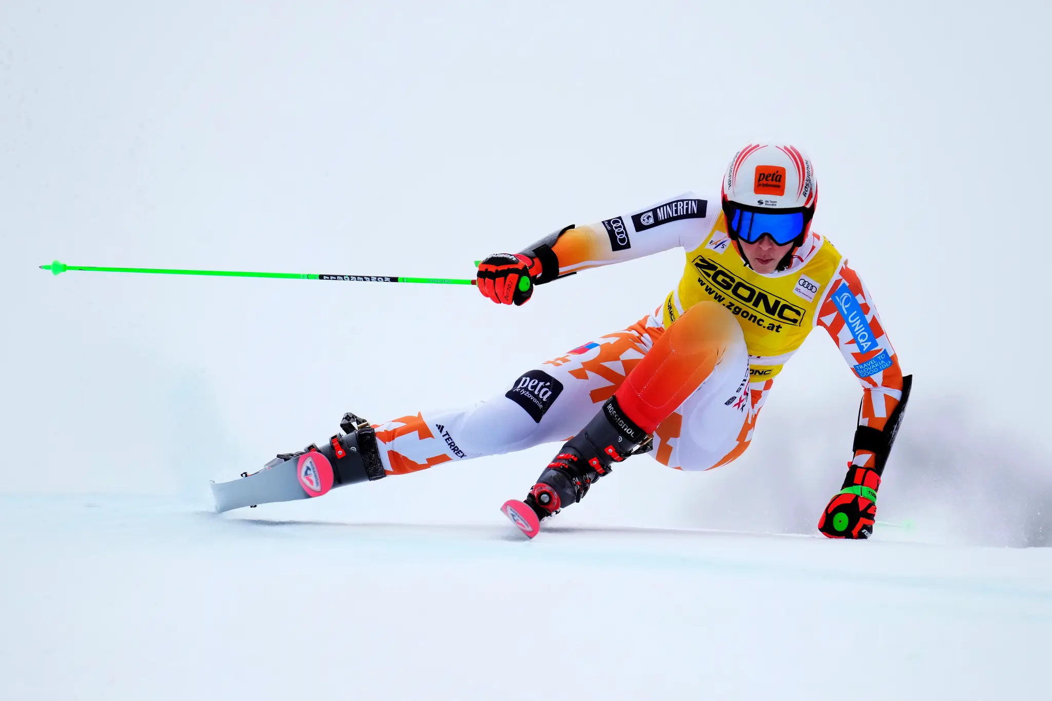 Petra Vlhová na trati obrovského slalomu v Kanade