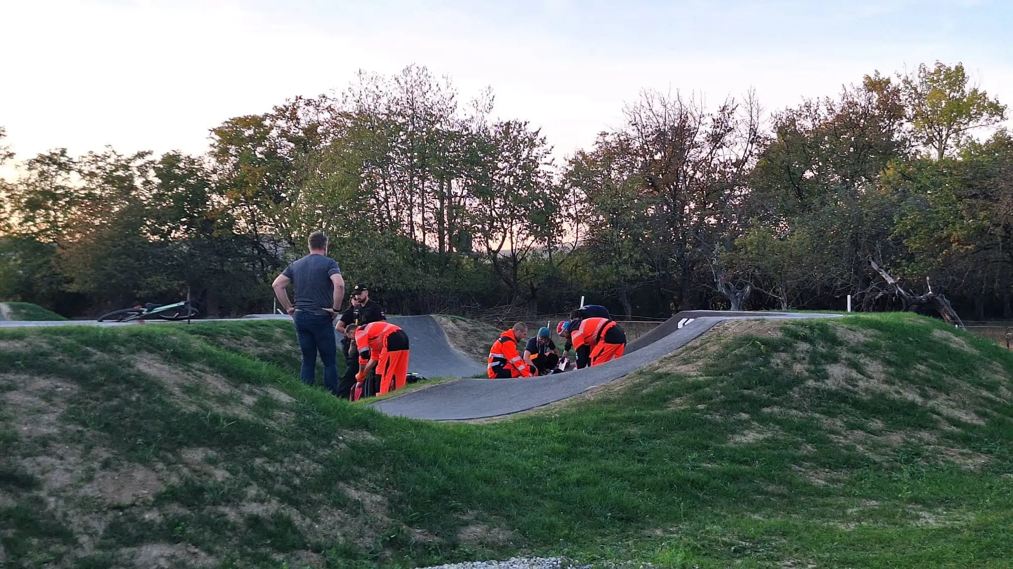 Nehoda na pumptrackovej dráhe.