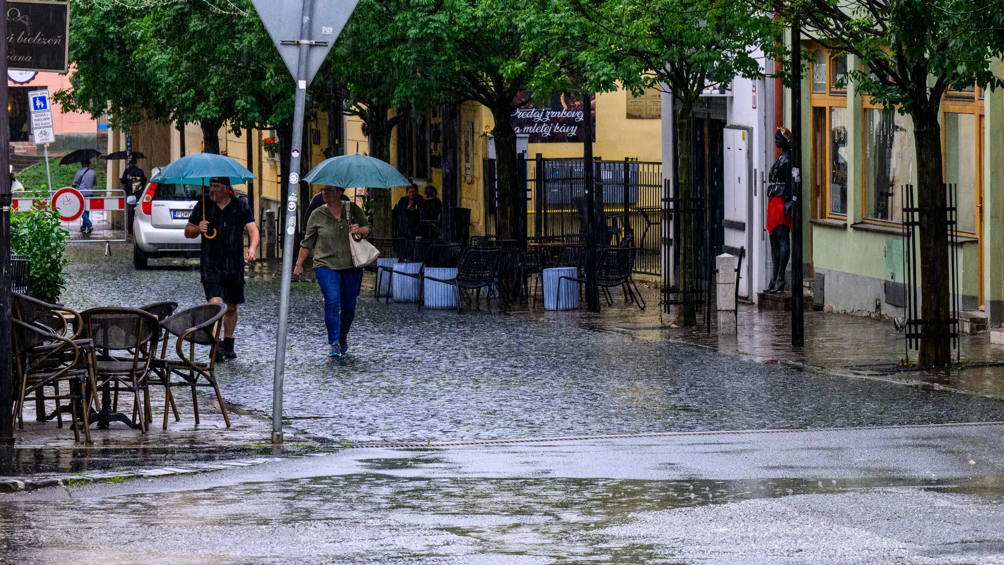 Na snímke daždivé počasie v Prešove.