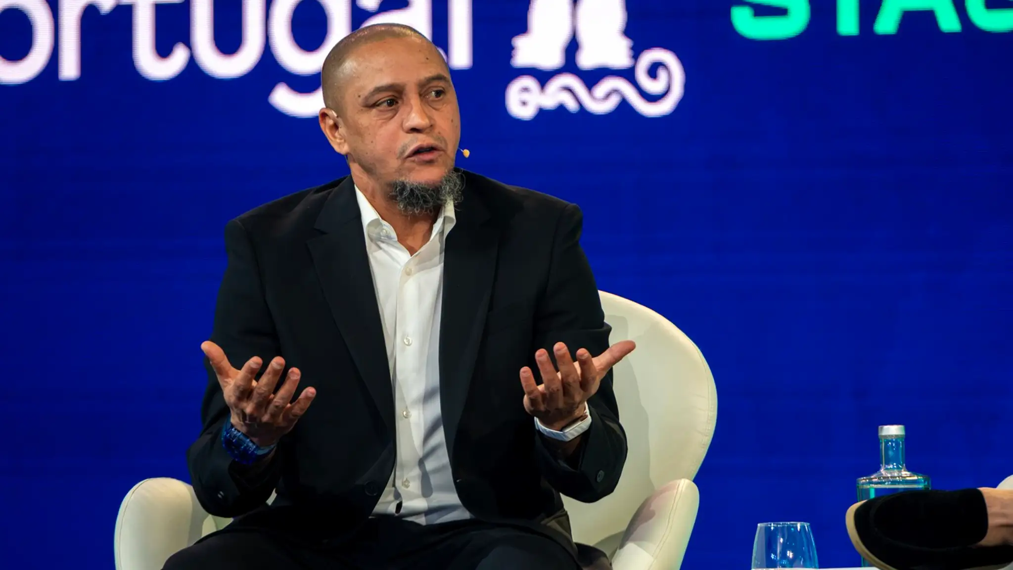 Bývalý brazílsky futbalista Roberto Carlos.