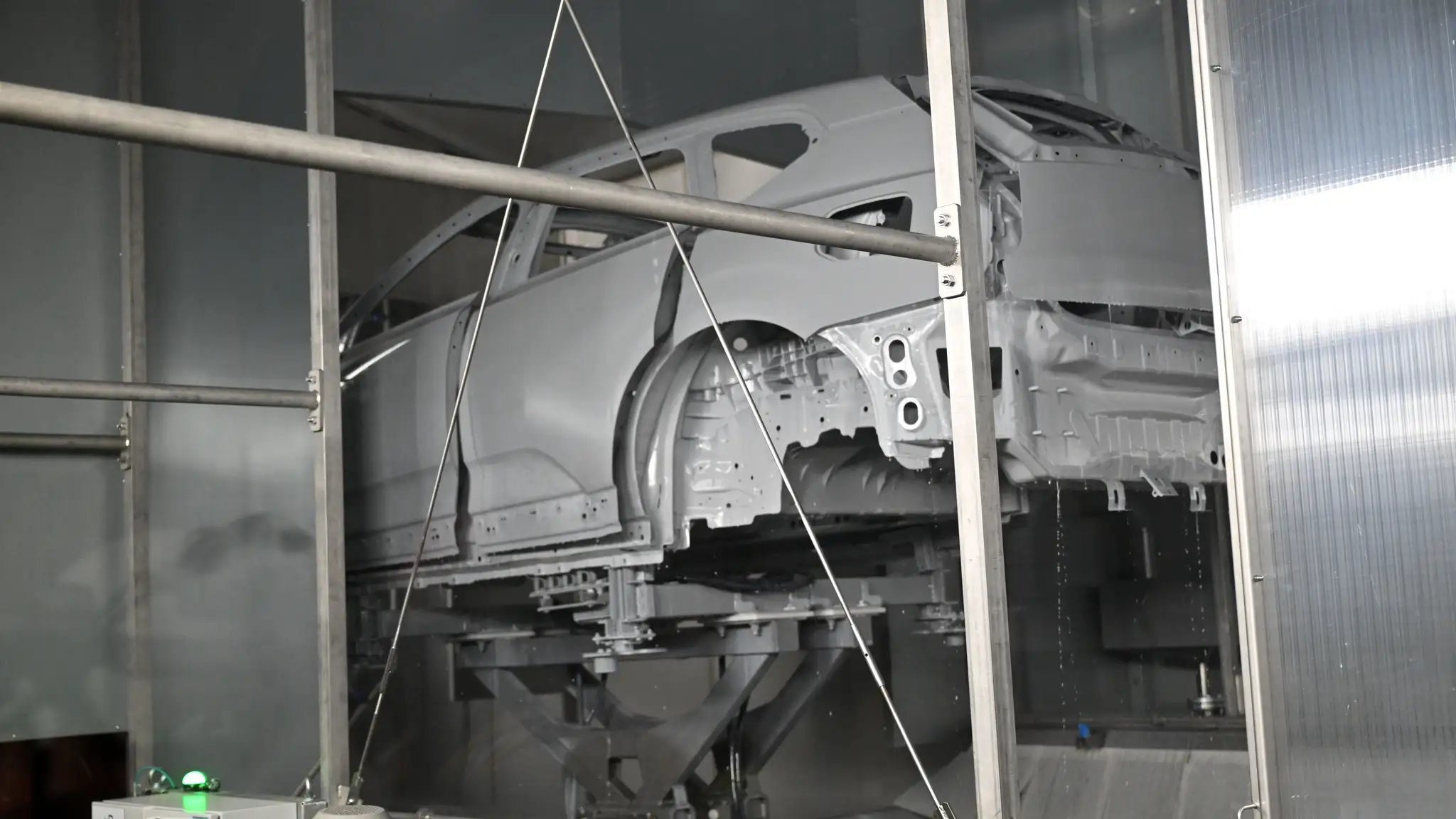Kosice_Volvo_Car_004244872