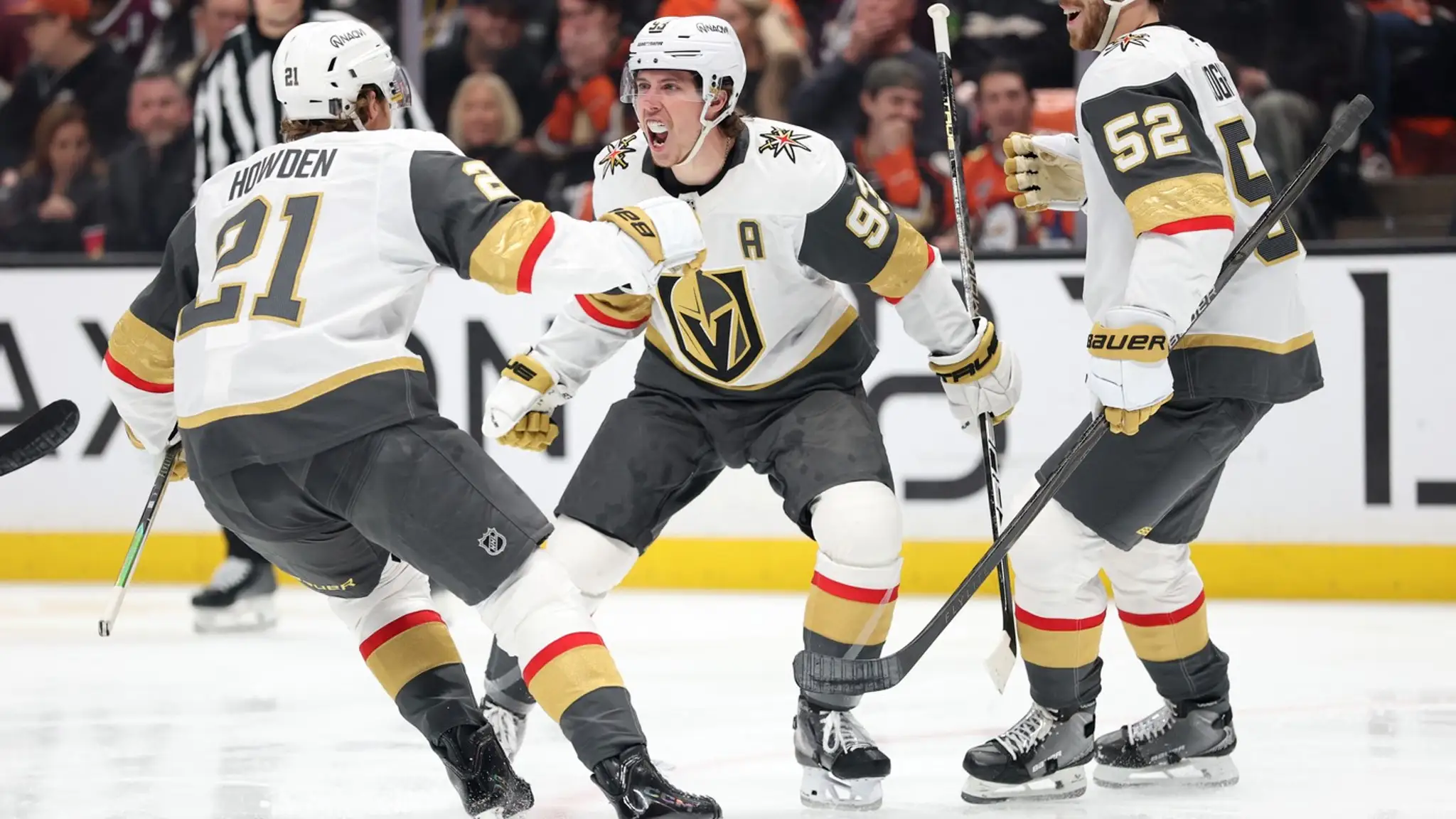 Mitch Marner oslavuje parádny zásah