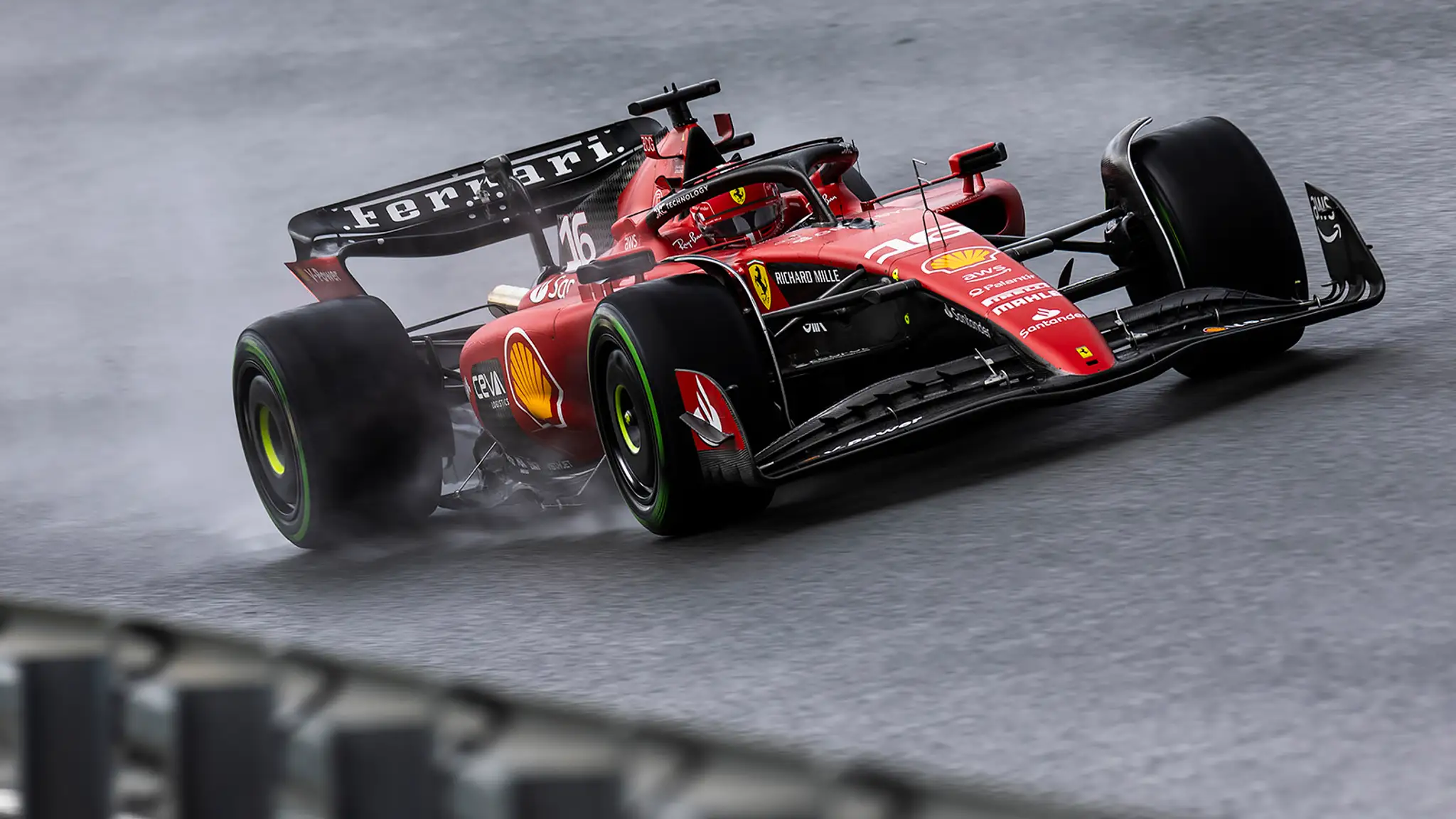 Pilot Ferrari Charles Leclerc.