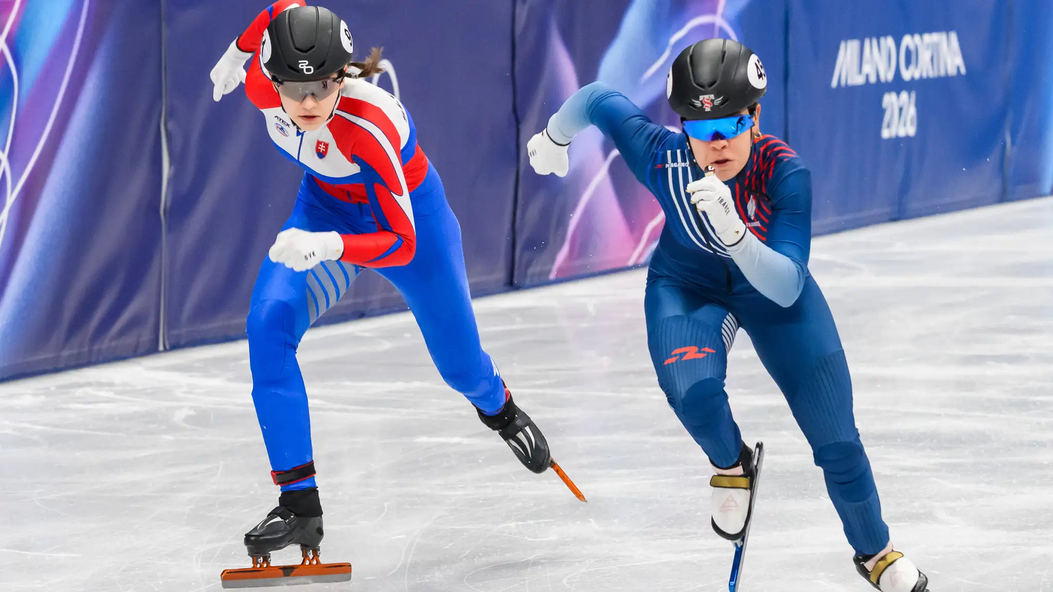 Lea Popovičová a Francúzka Aurelie Levequeová.