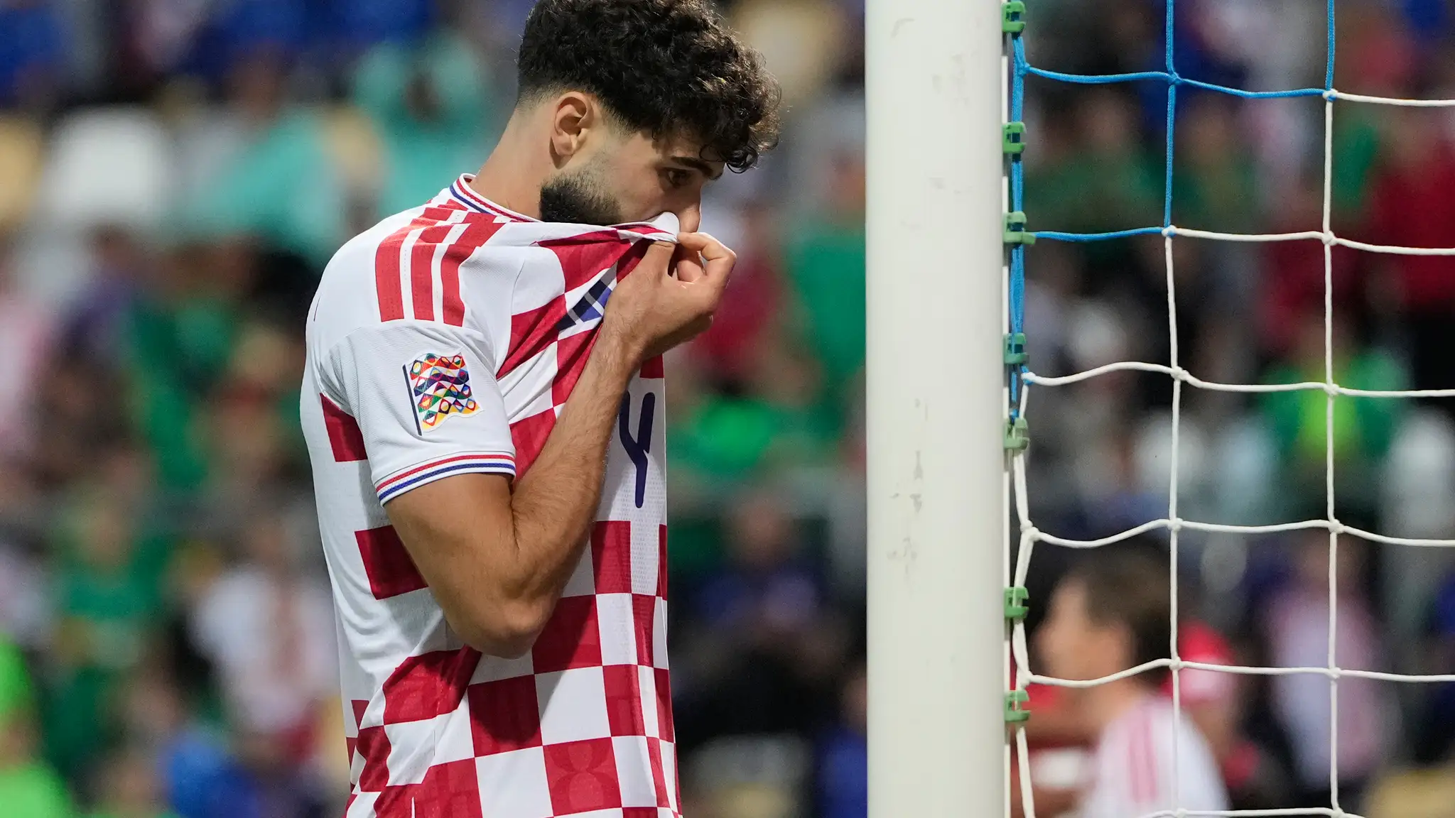 Smutný Joško Gvardiol v drese Chorvátska.