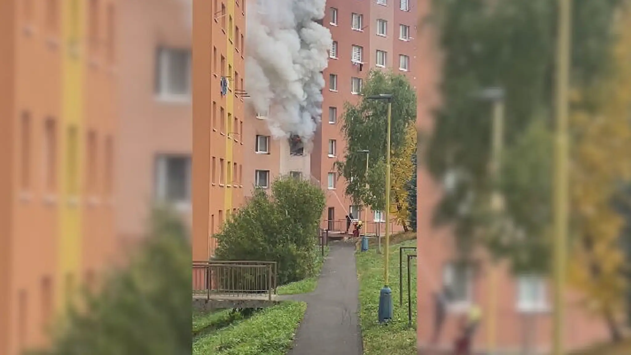 Na snímke požiar bytu v Prešove na sídlisku Sekčov.