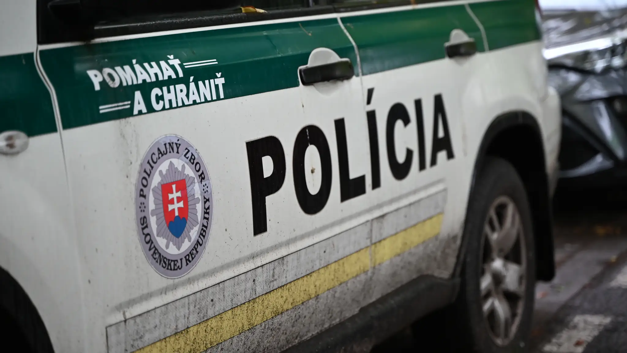 Polícia, policajné auto. Ilustračná snímka