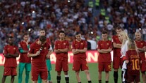 VIDEO: Legendárny Totti niesol rozlúčku s Rímom ťažko. Zostal by ďalších 25 rokov