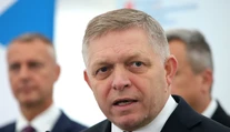 Premiér navrhuje urobiť poriadok s veľkým množstvom politických strán. Peter Pellegrini mu posiela odkaz