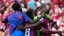 Crystal Palace oslavuje historický zisk anglického Superpohára. Liverpoolu nestačili ani góly nových posíl